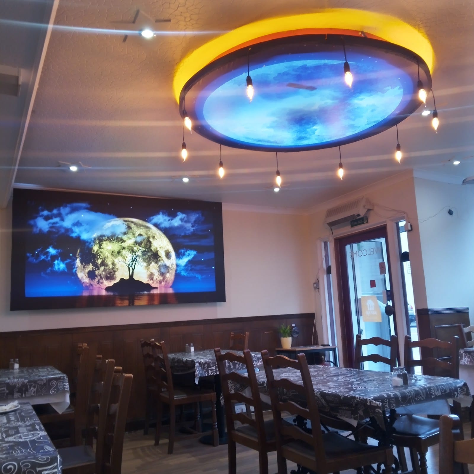 Moonlight Cafe and Bistro