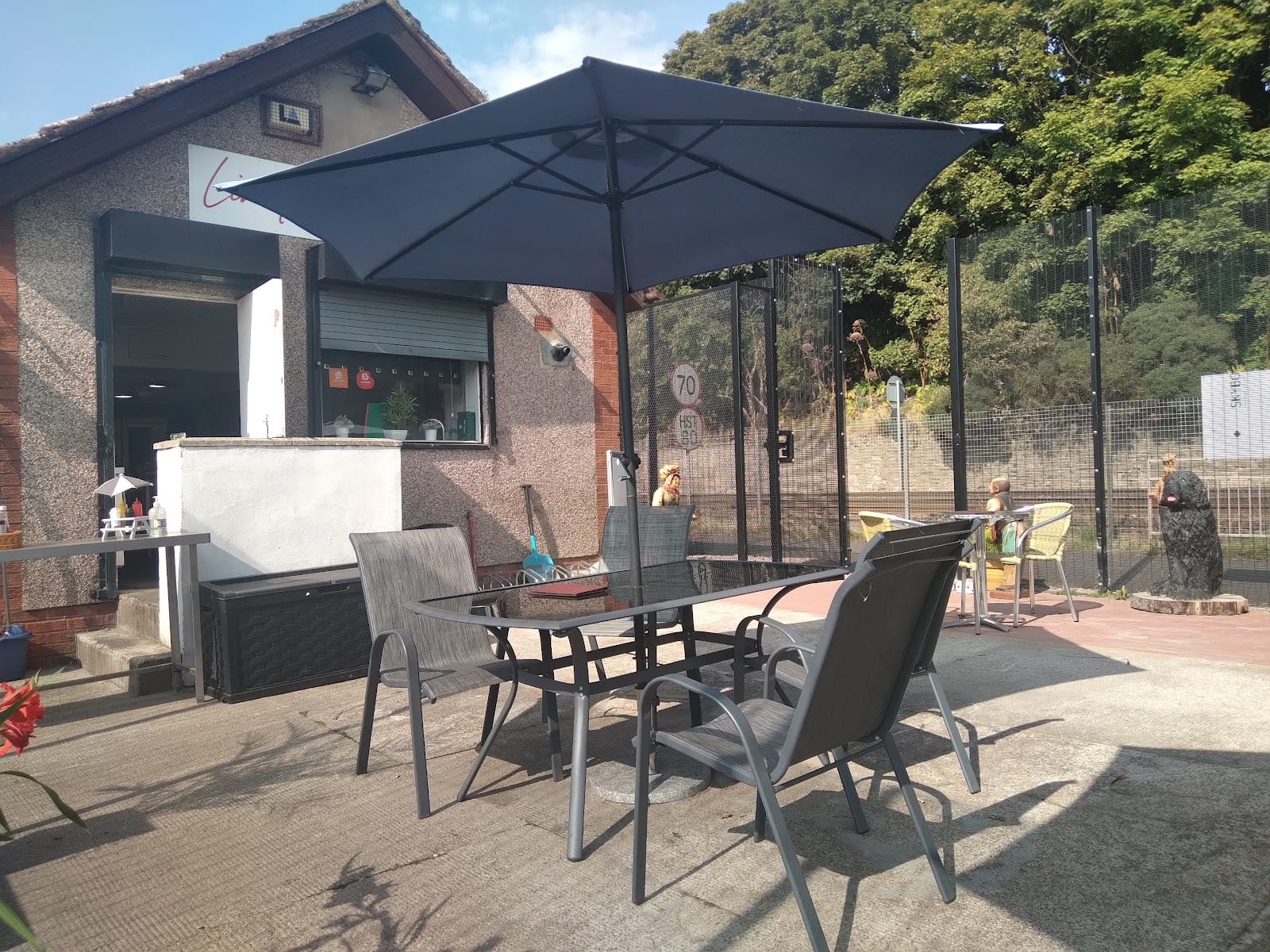 Linda's Cafe