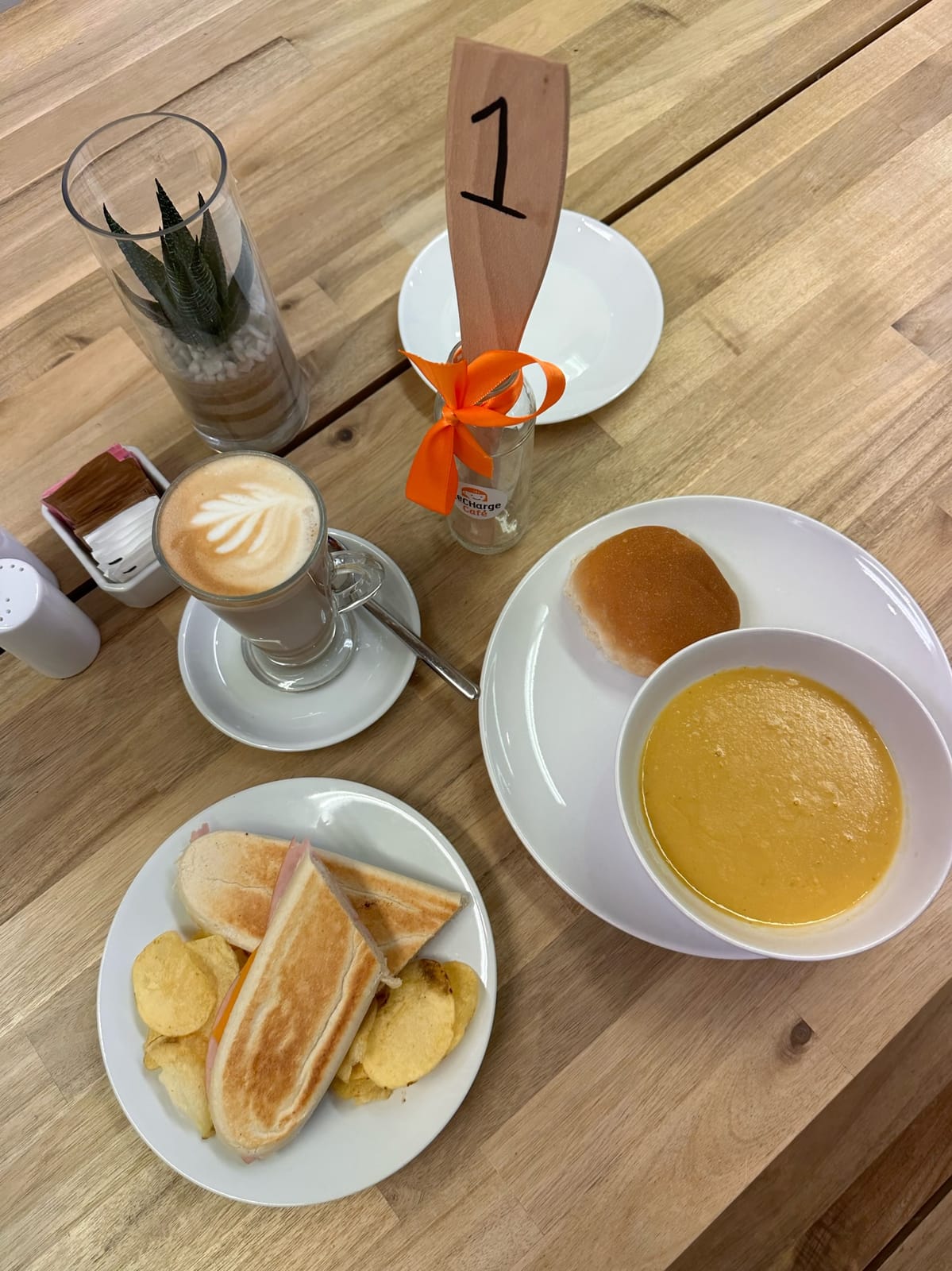 Recharge Cafe