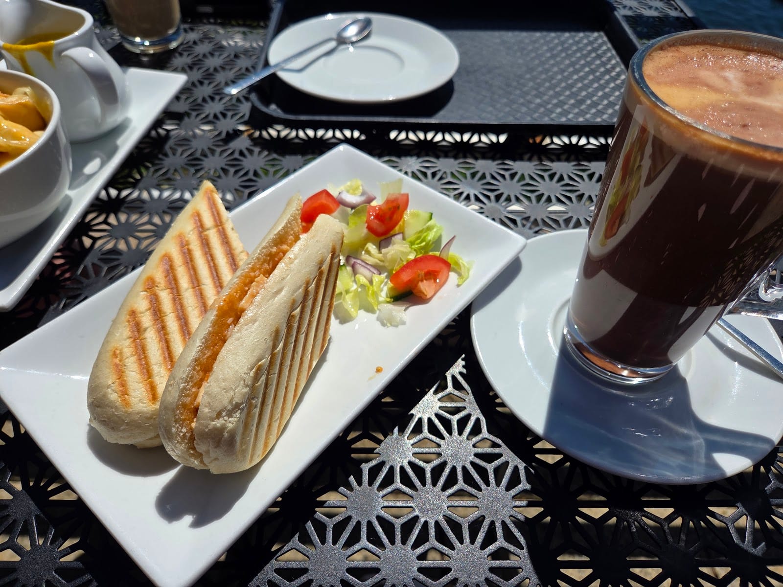 Waterside Cafe