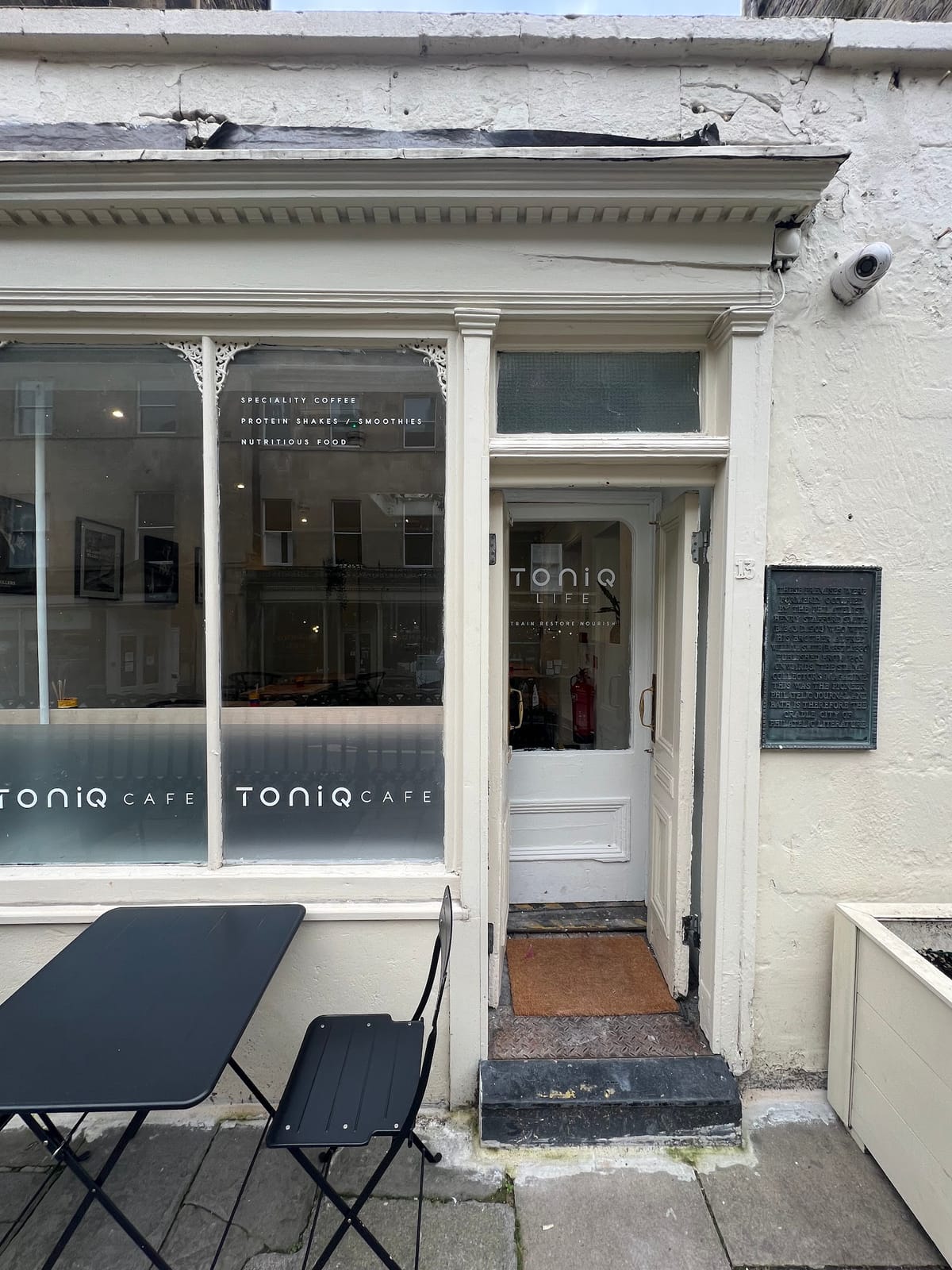 Toniq Cafe