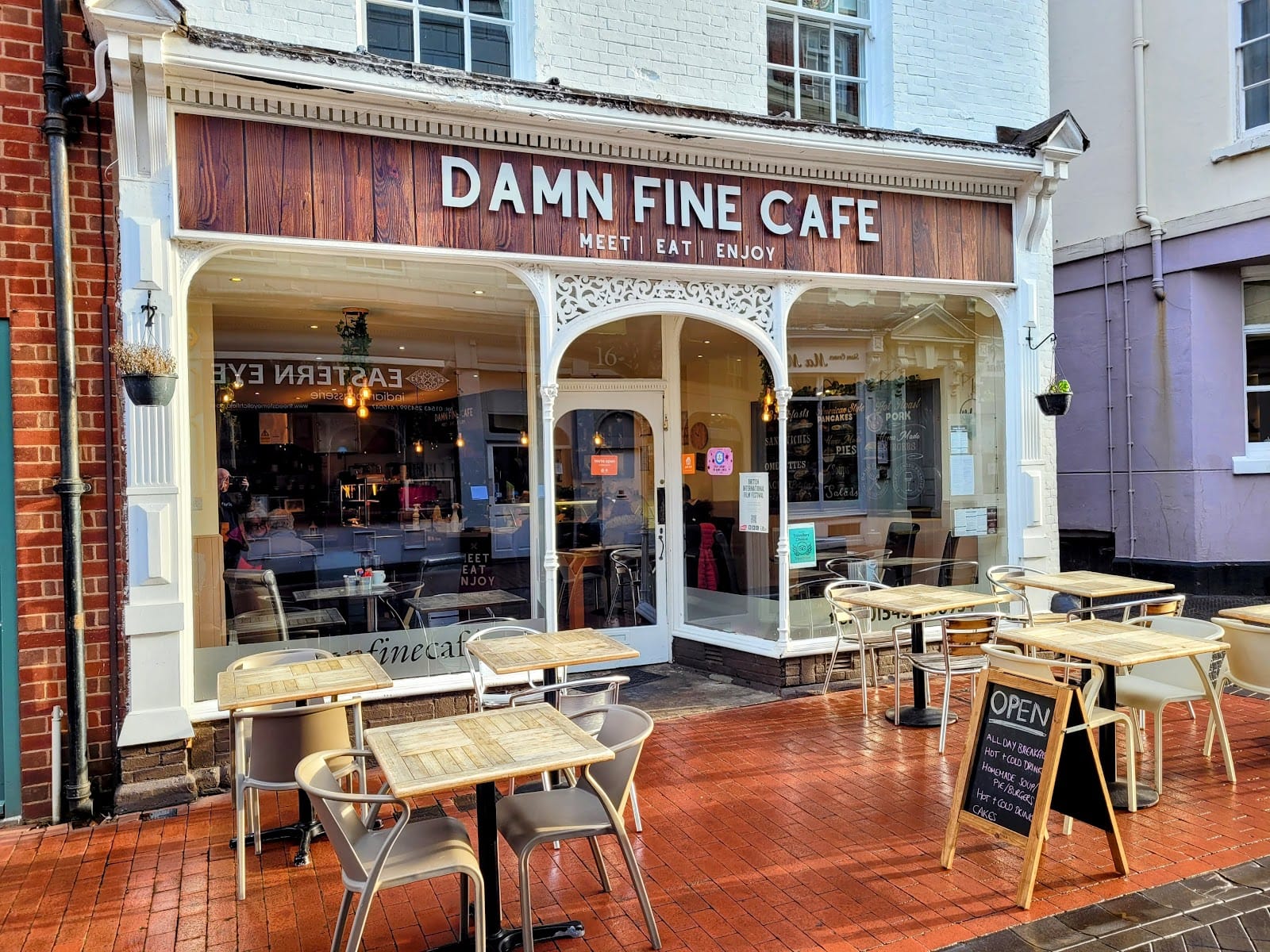 Damn Fine Café