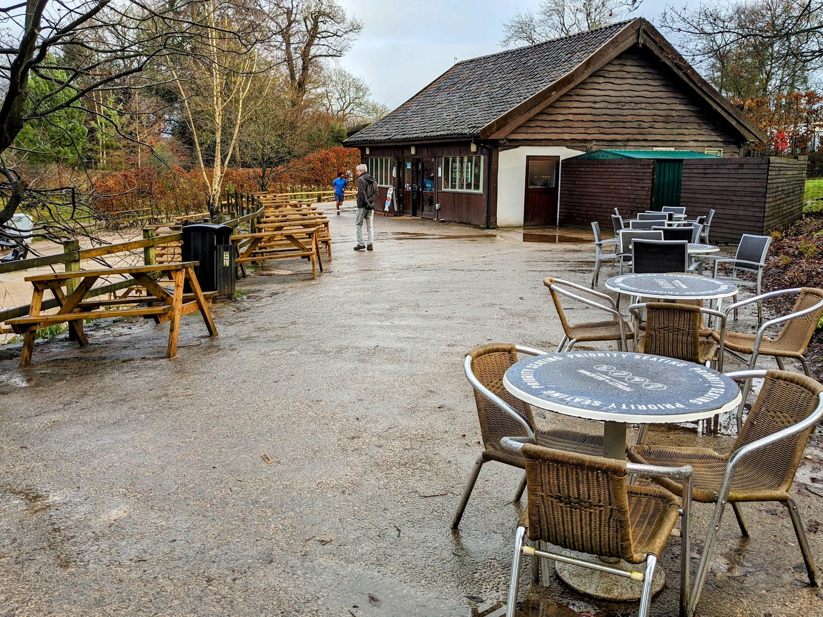 Lakeside Cafe