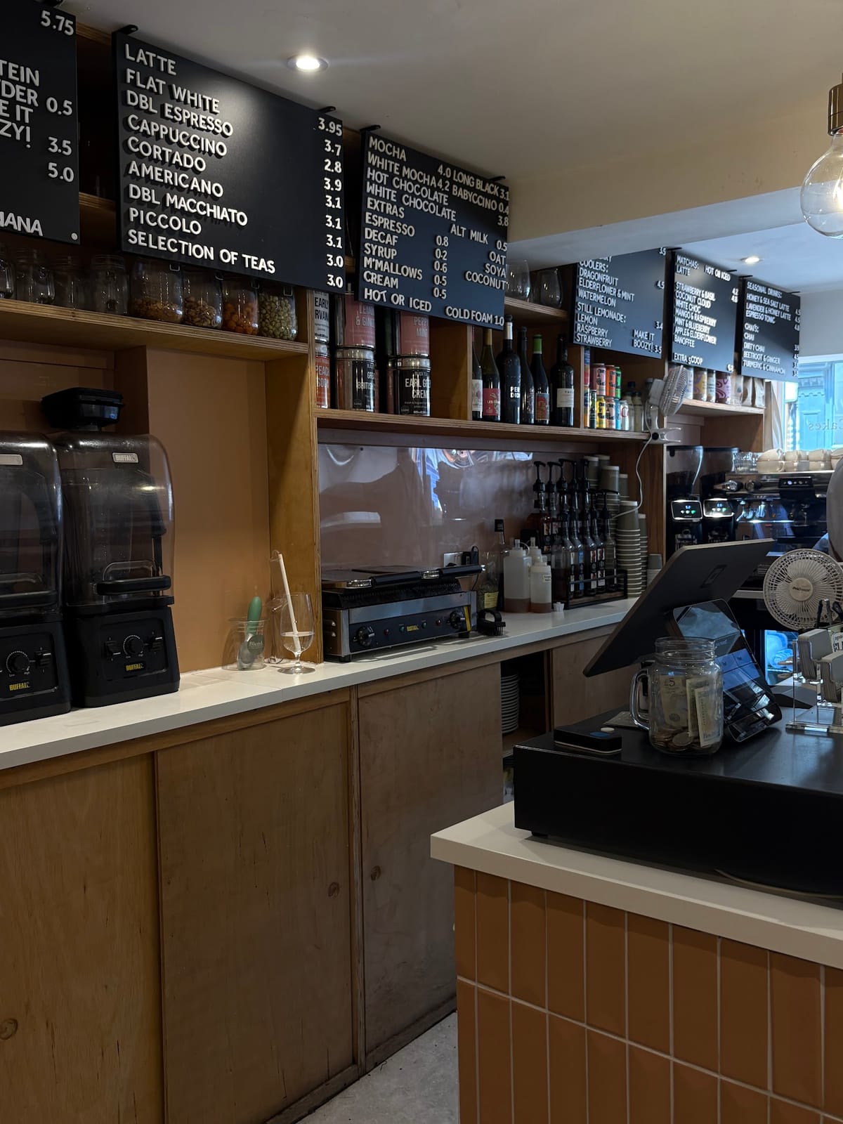 Blend. Coffee and Wine Bar