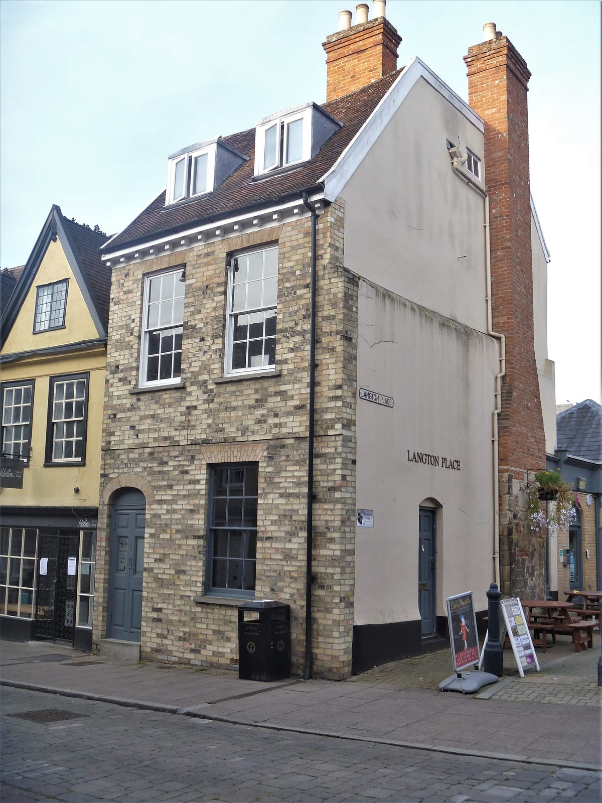 No 4 photo 3