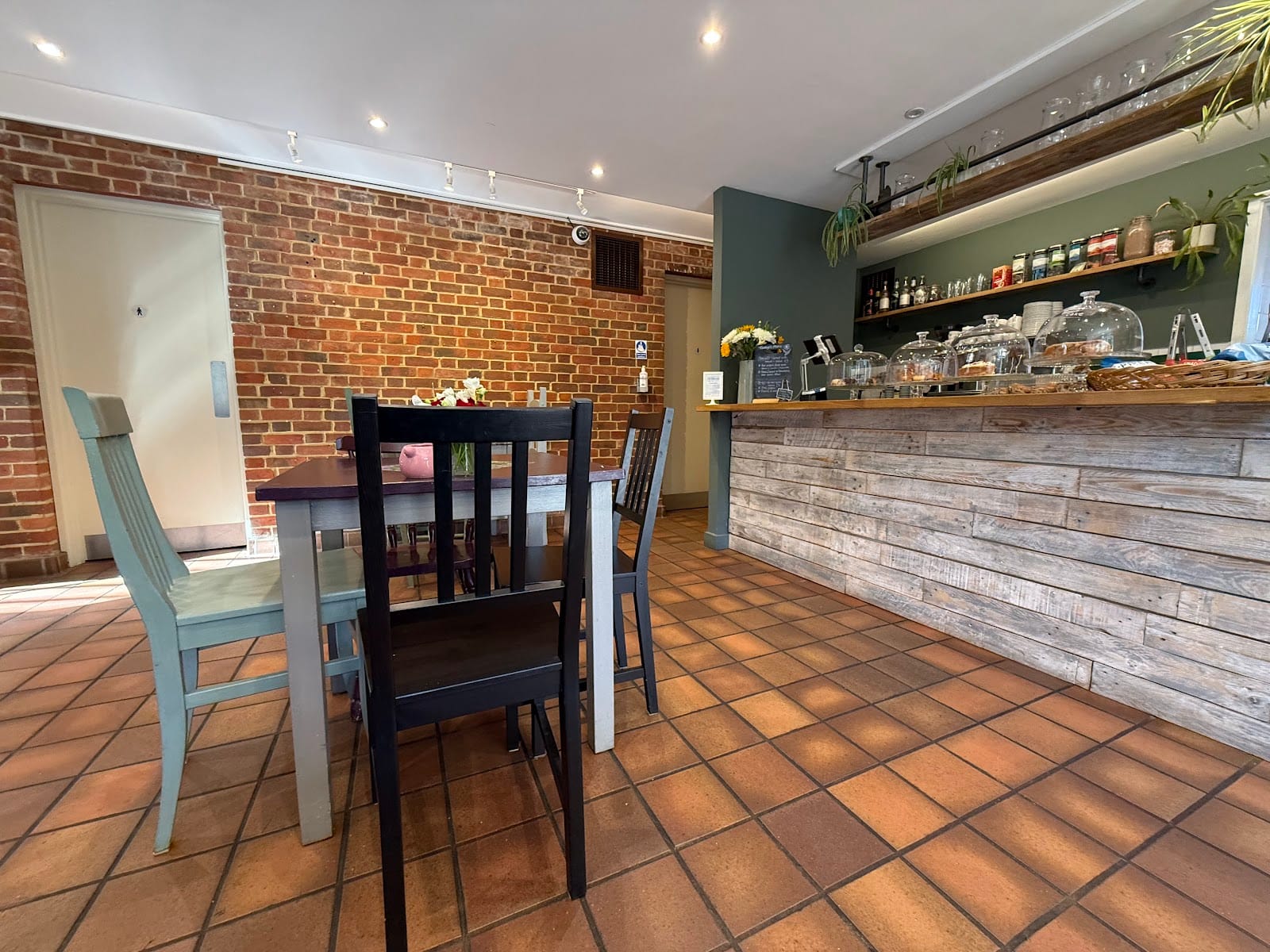Riverhouse Barn Community Cafe