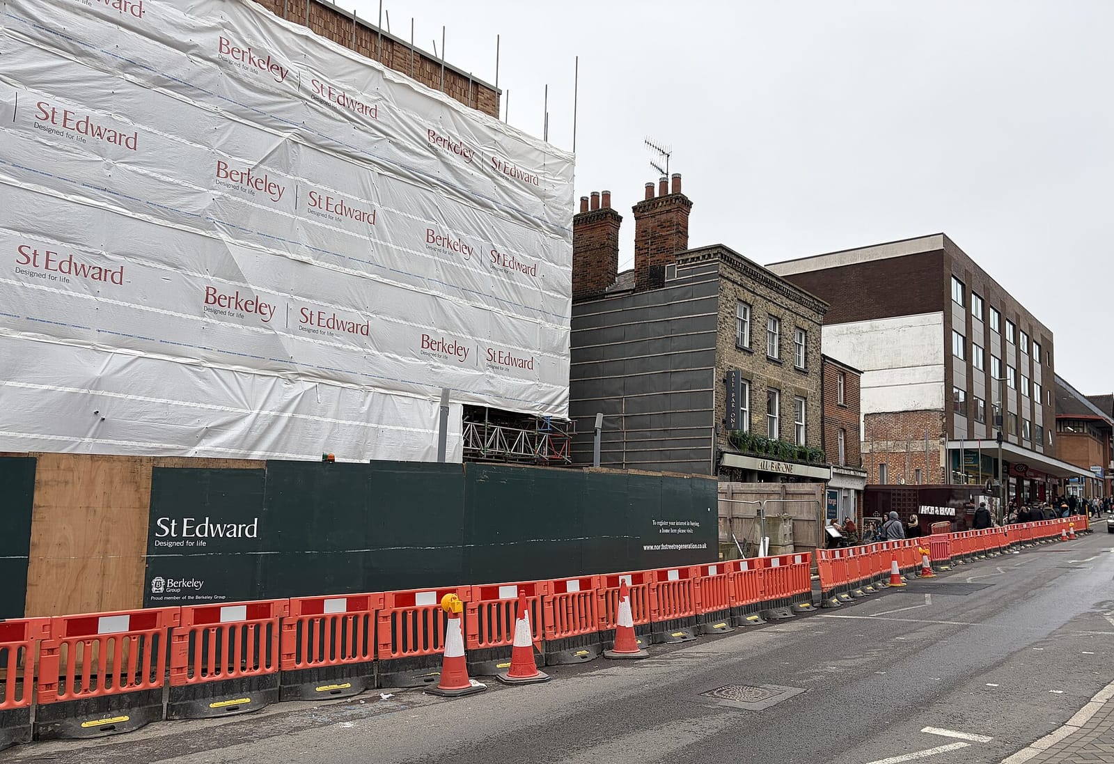 Harris + Hoole photo 2