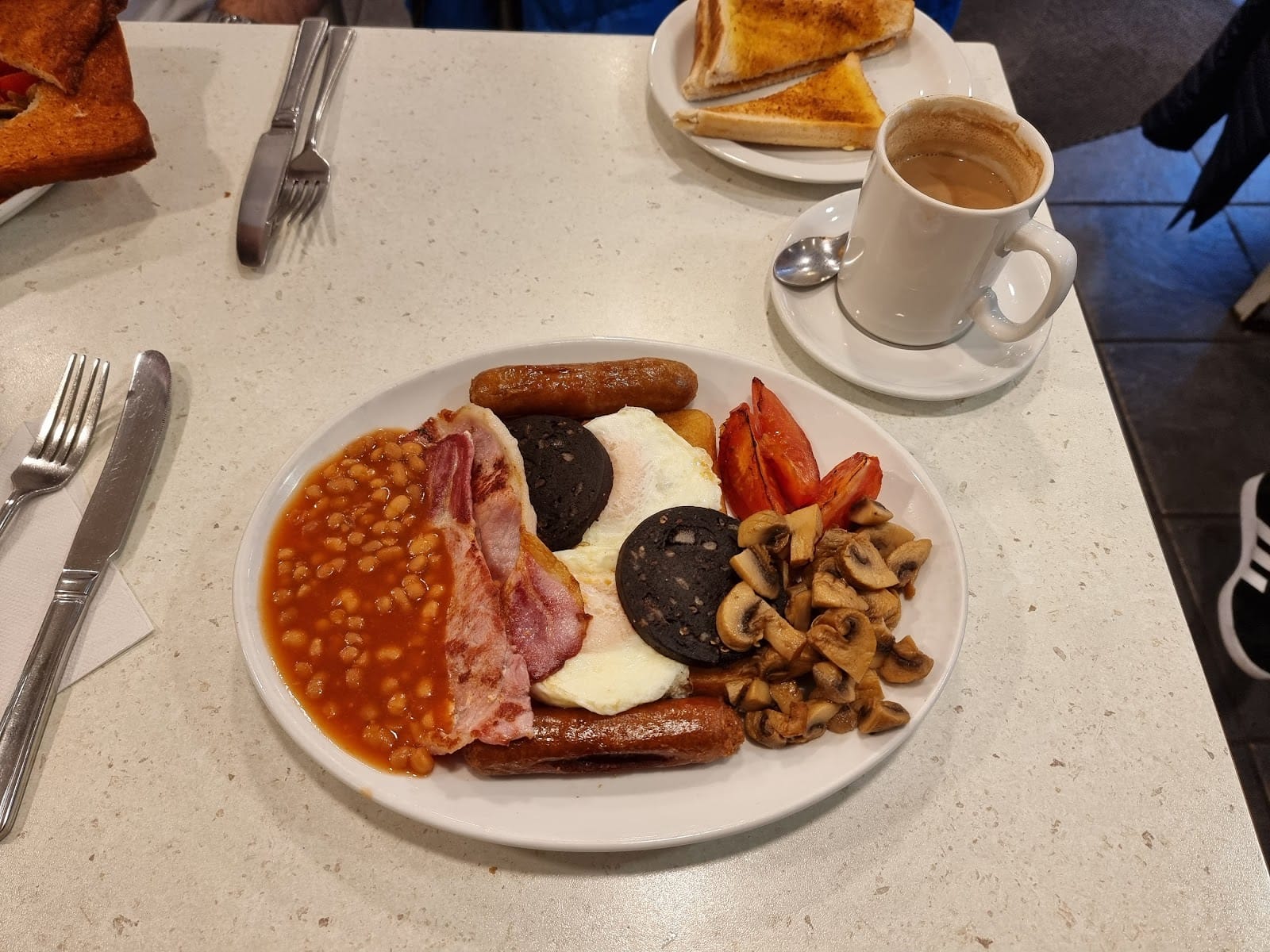 Sunshine Cafe