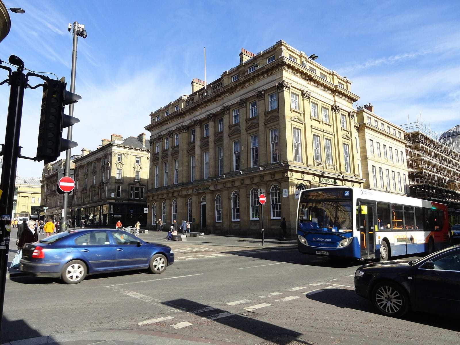 Costa photo 2