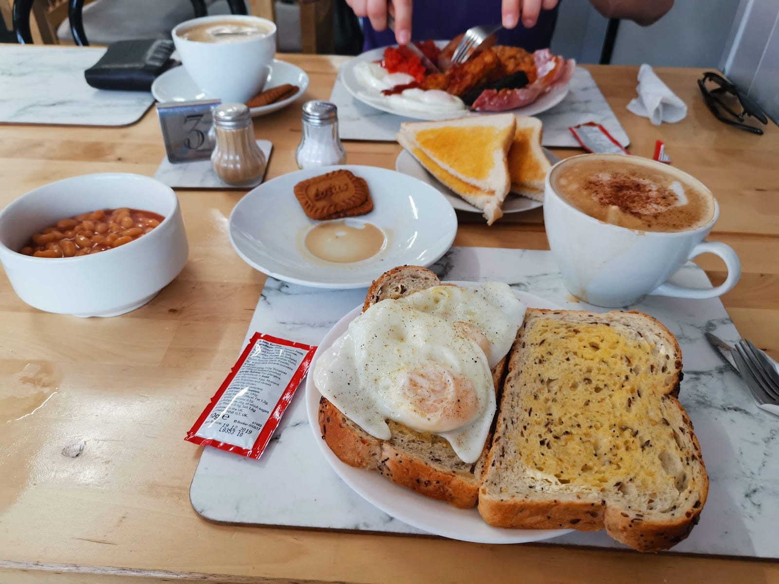 Dominic's Cafe