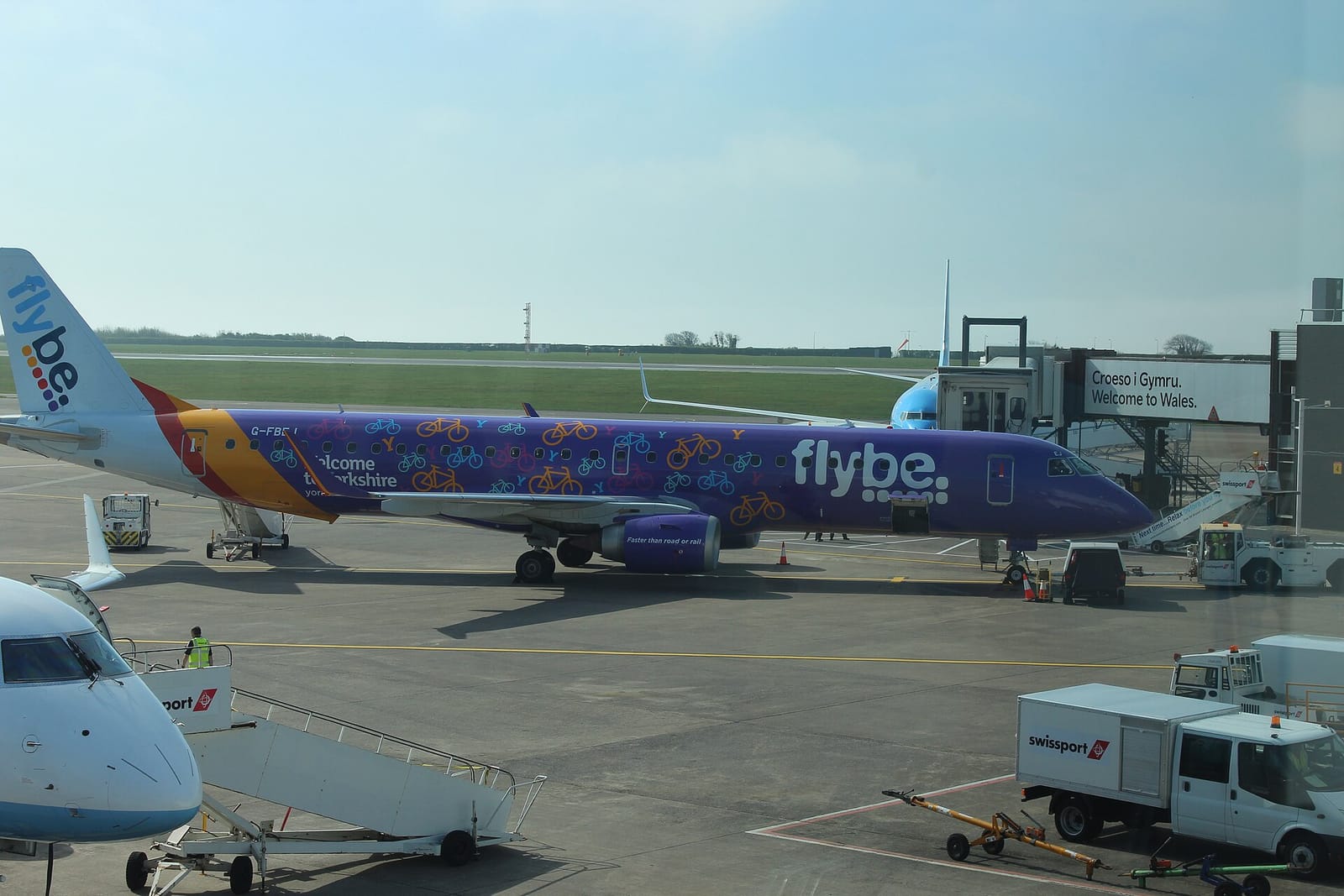 Costa (departures) photo 3