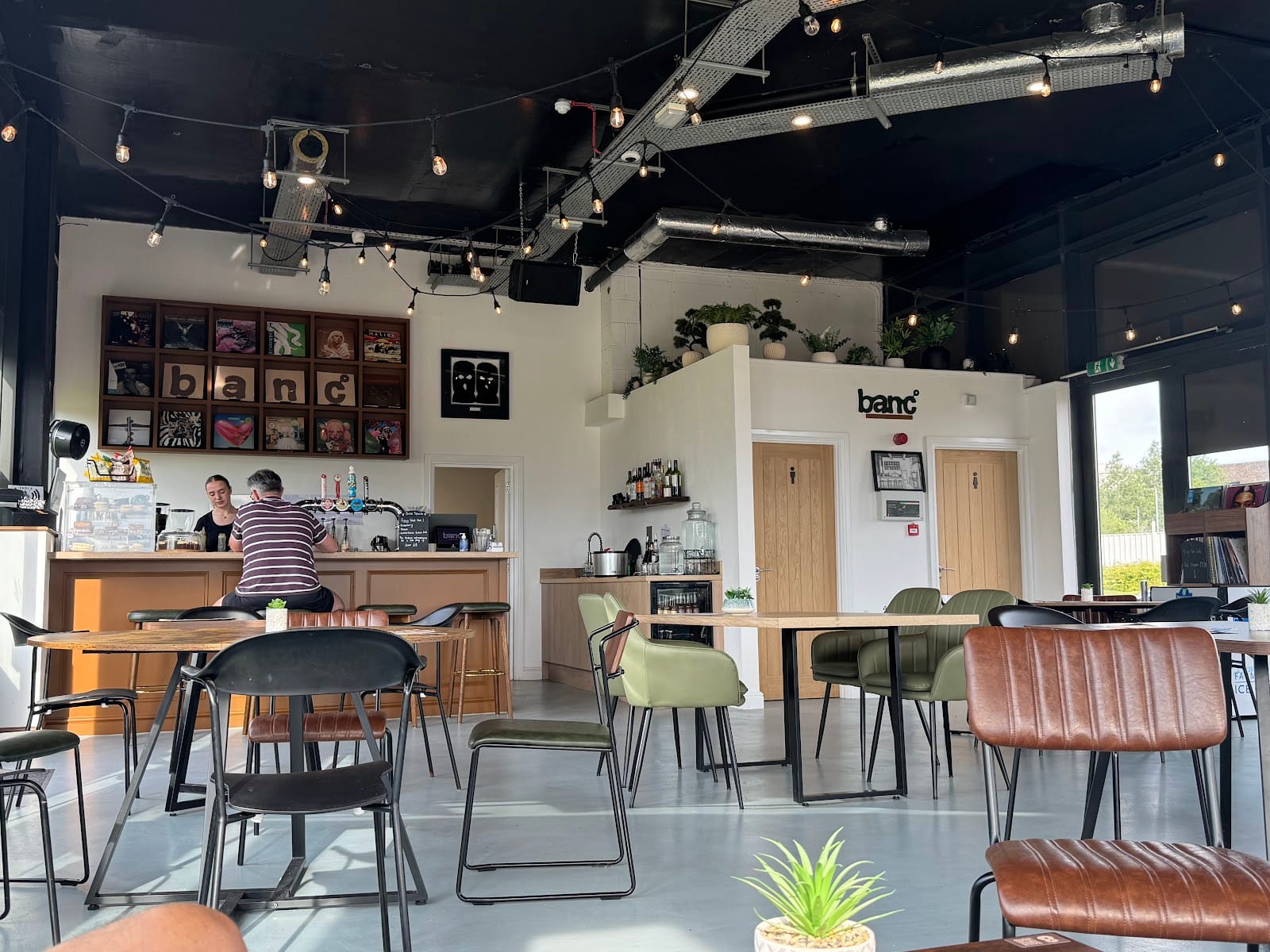 banc coffee & records