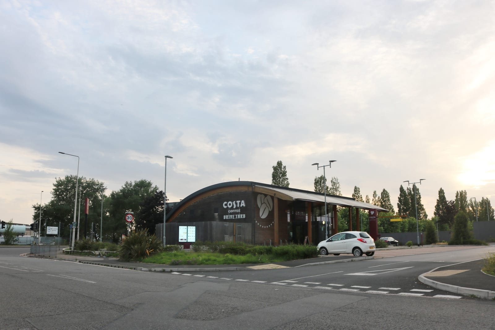 Costa photo 3