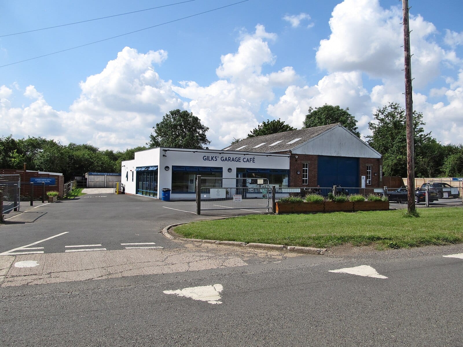 Gilks' Garage Café
