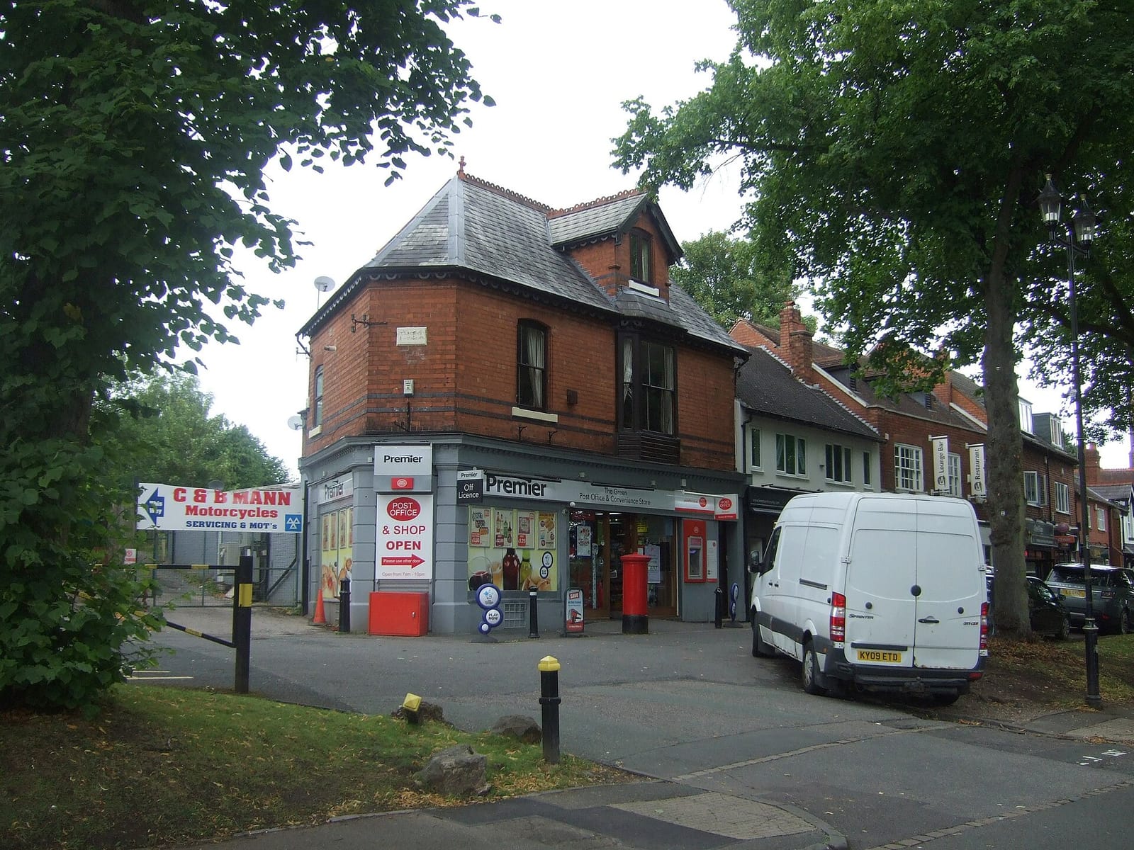 Molly's Café photo 5