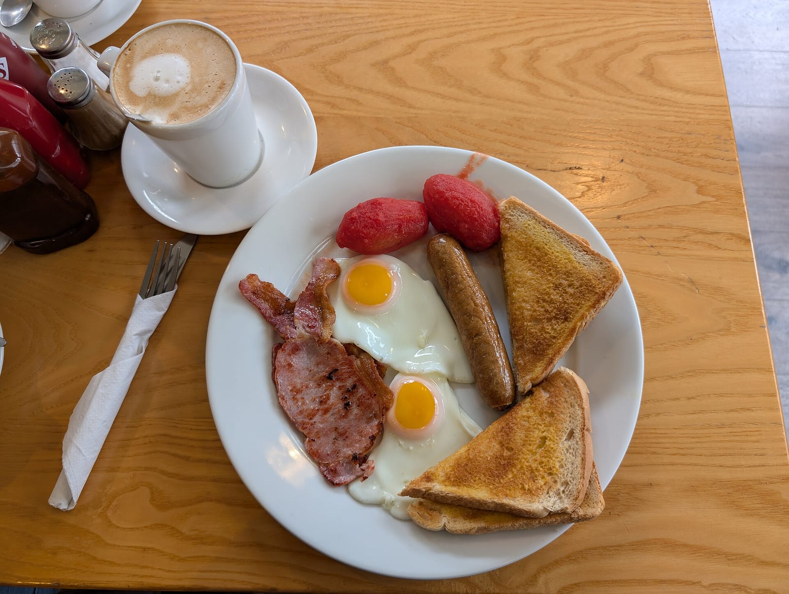 Breakfast At Tiffany's photo 4