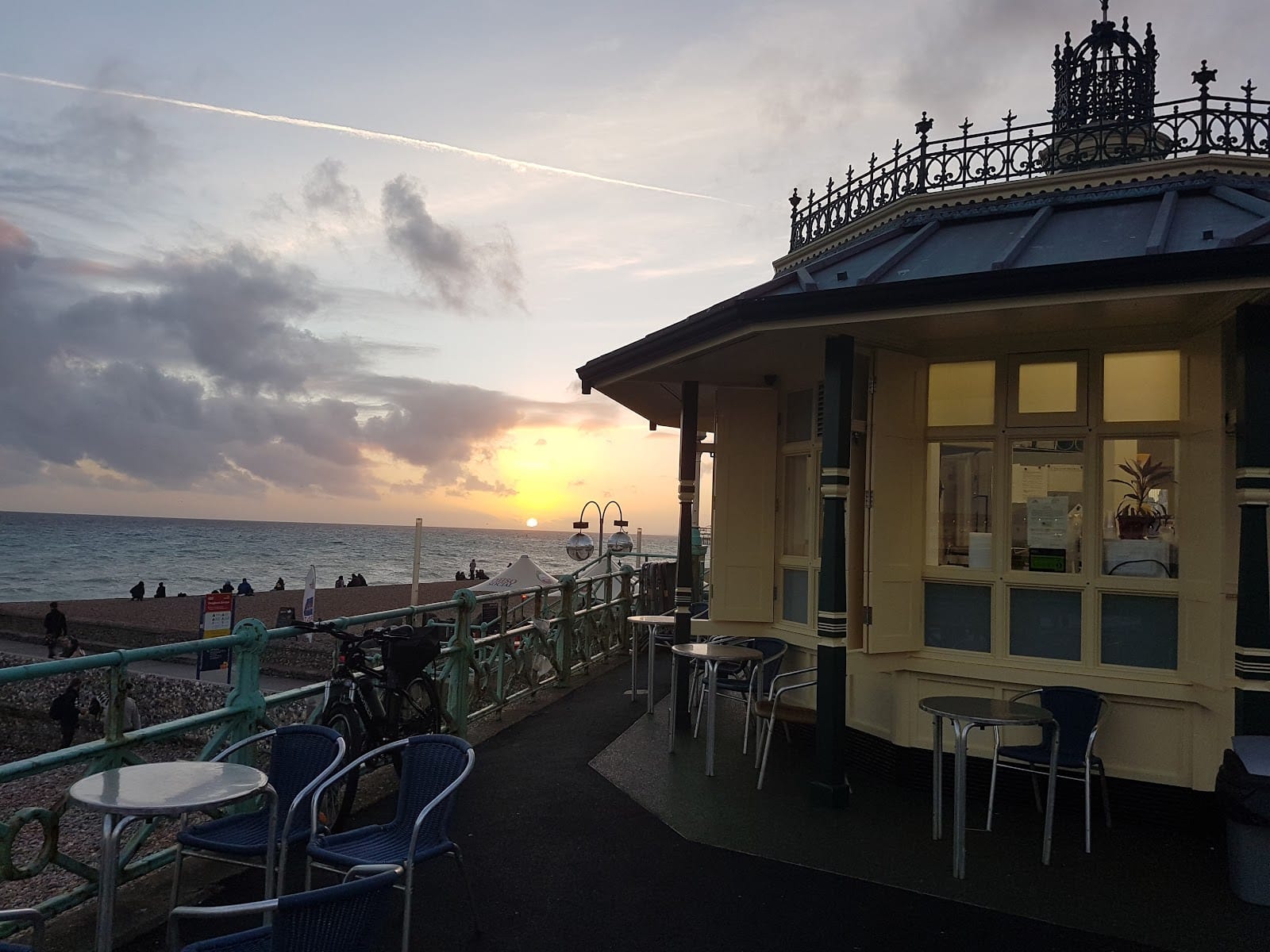 Beach Hut Cafe