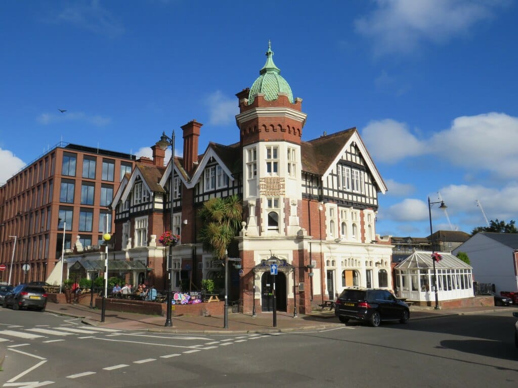 Monty's Cafe photo 4