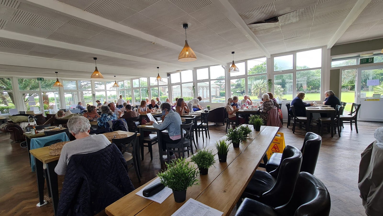 Marine Gardens Restaurant