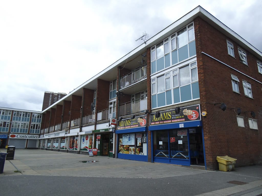 Lincoln Green Internet Cafe photo 3