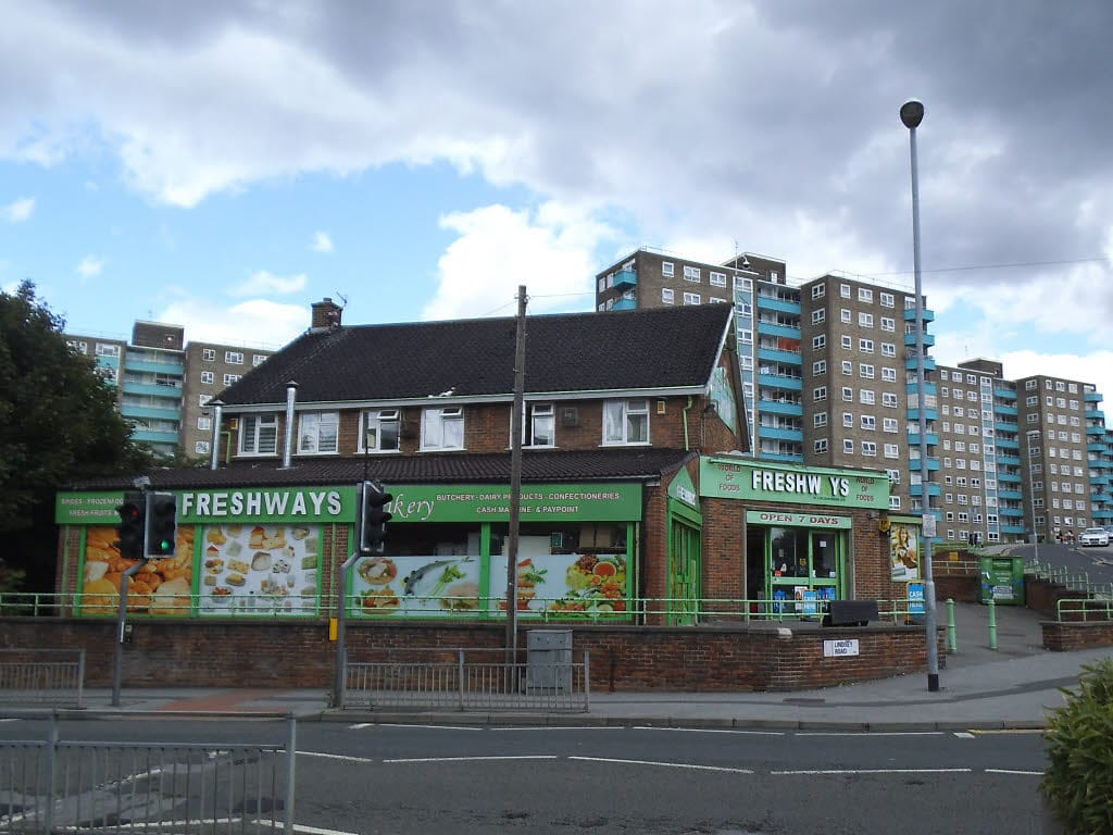 Lincoln Green Internet Cafe photo 4