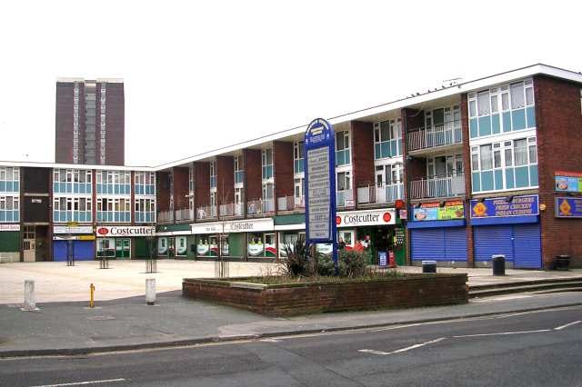 Lincoln Green Internet Cafe photo 5