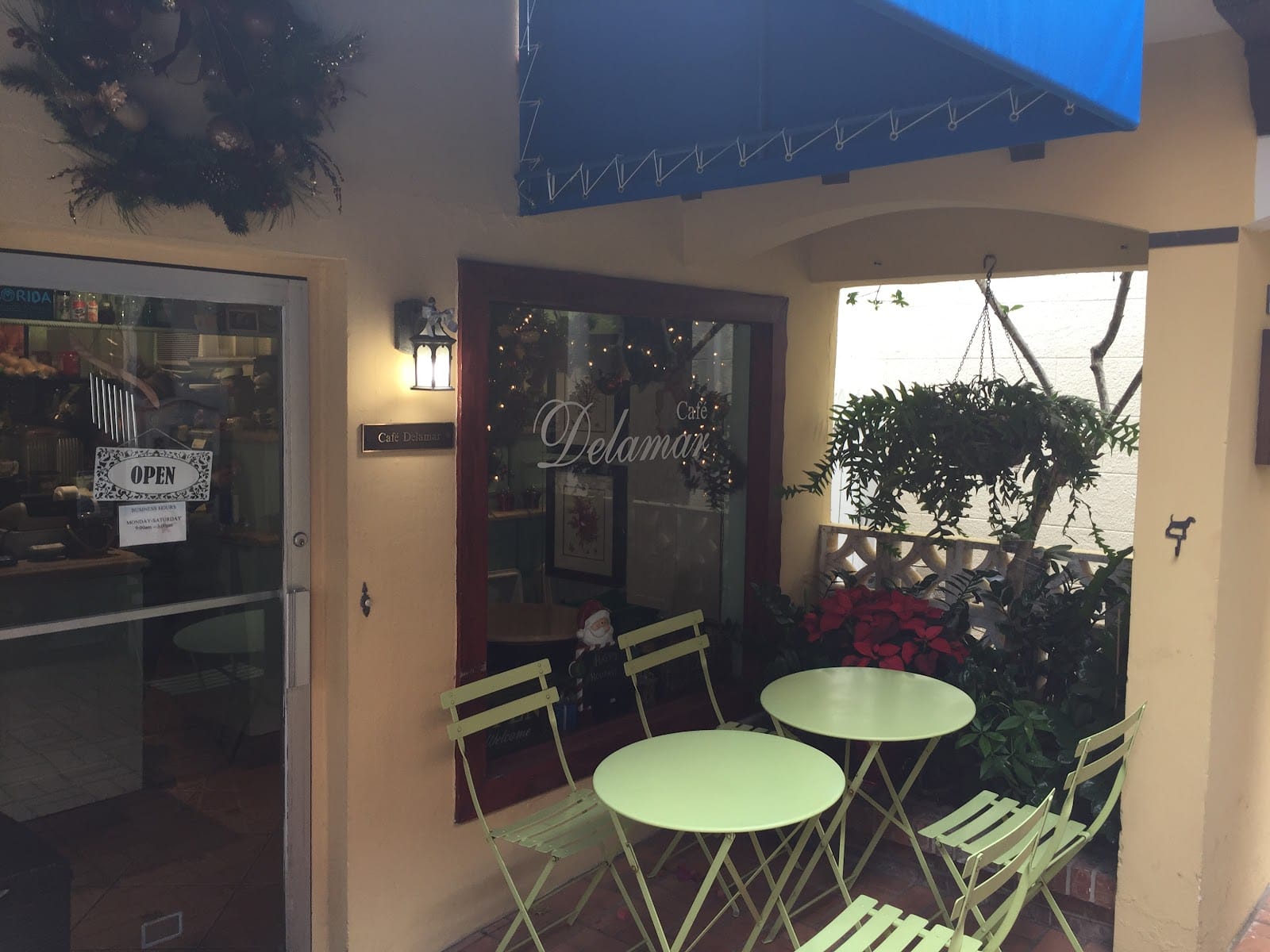 Cafe Delamar