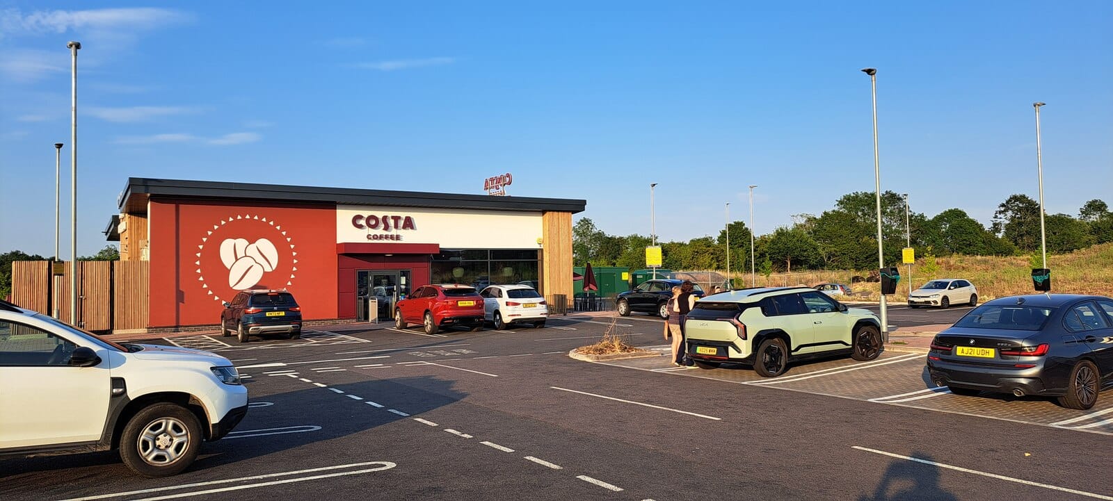 Costa Drive Thru photo 2