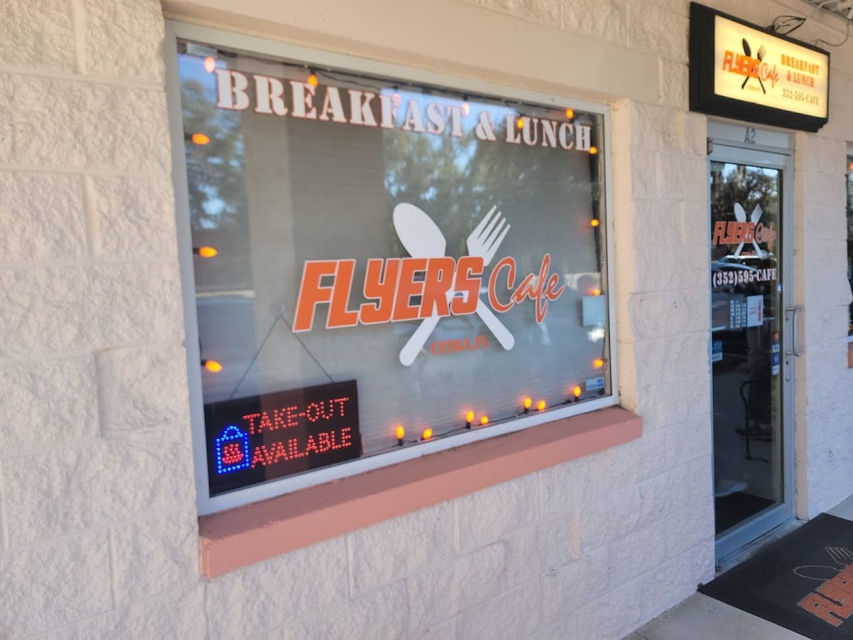 Flyers Cafe photo 2
