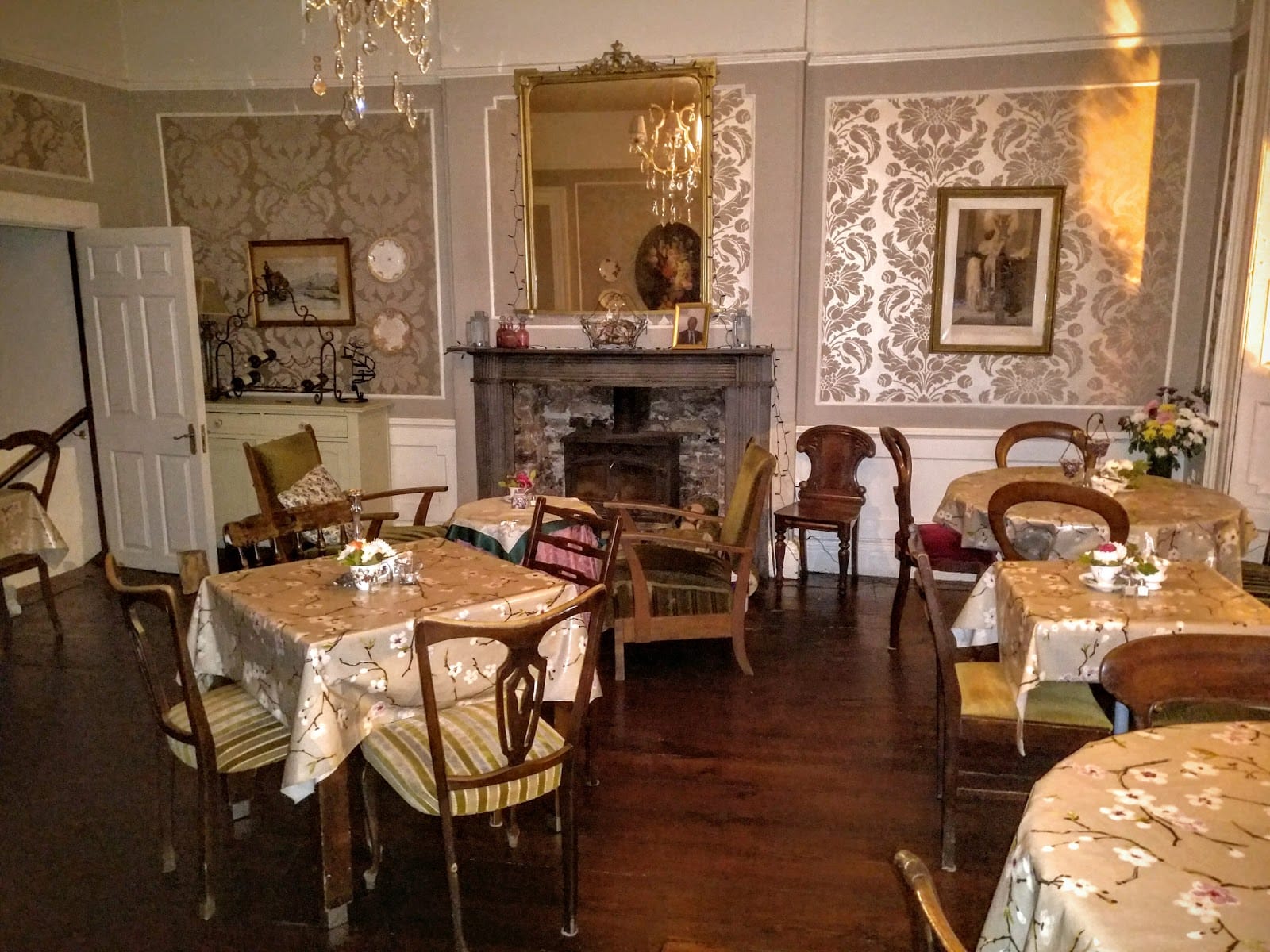 Mary Anne's Tea Rooms