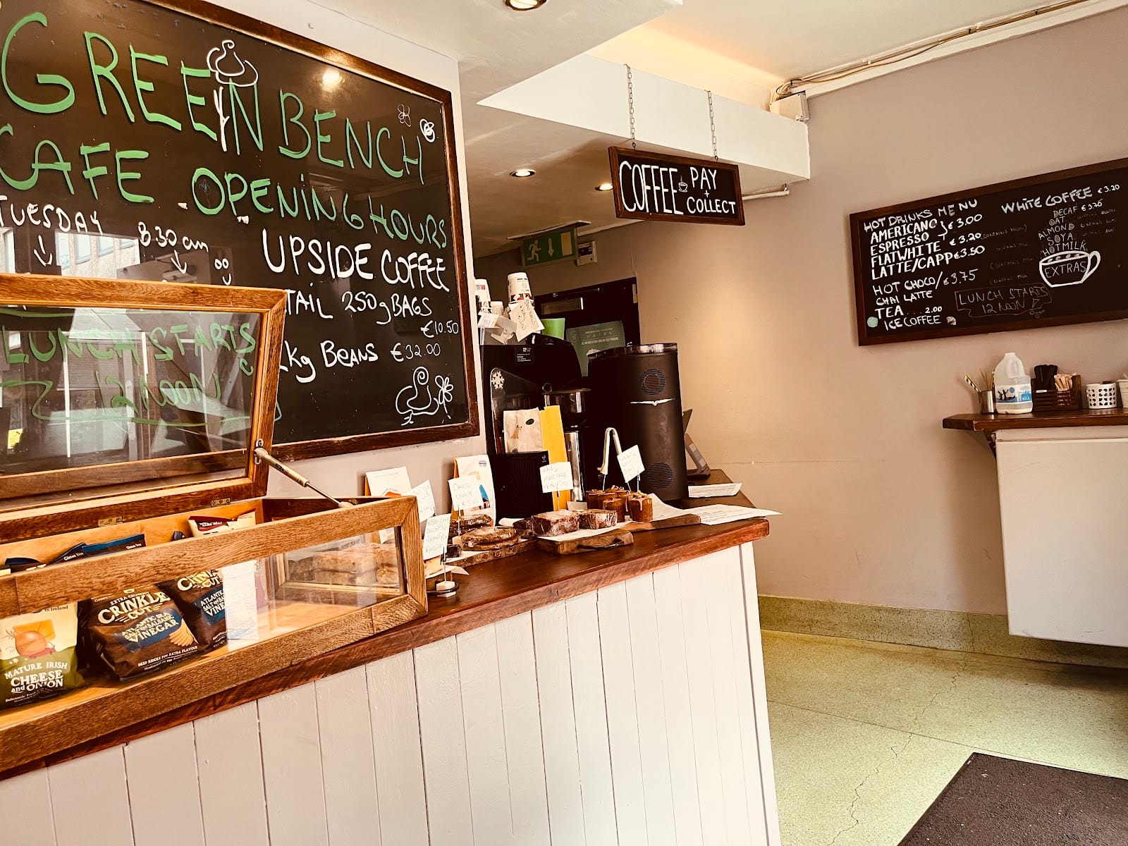 Green Bench Café