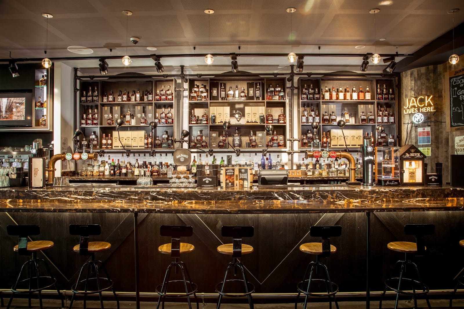 Jack's Bar and Grill