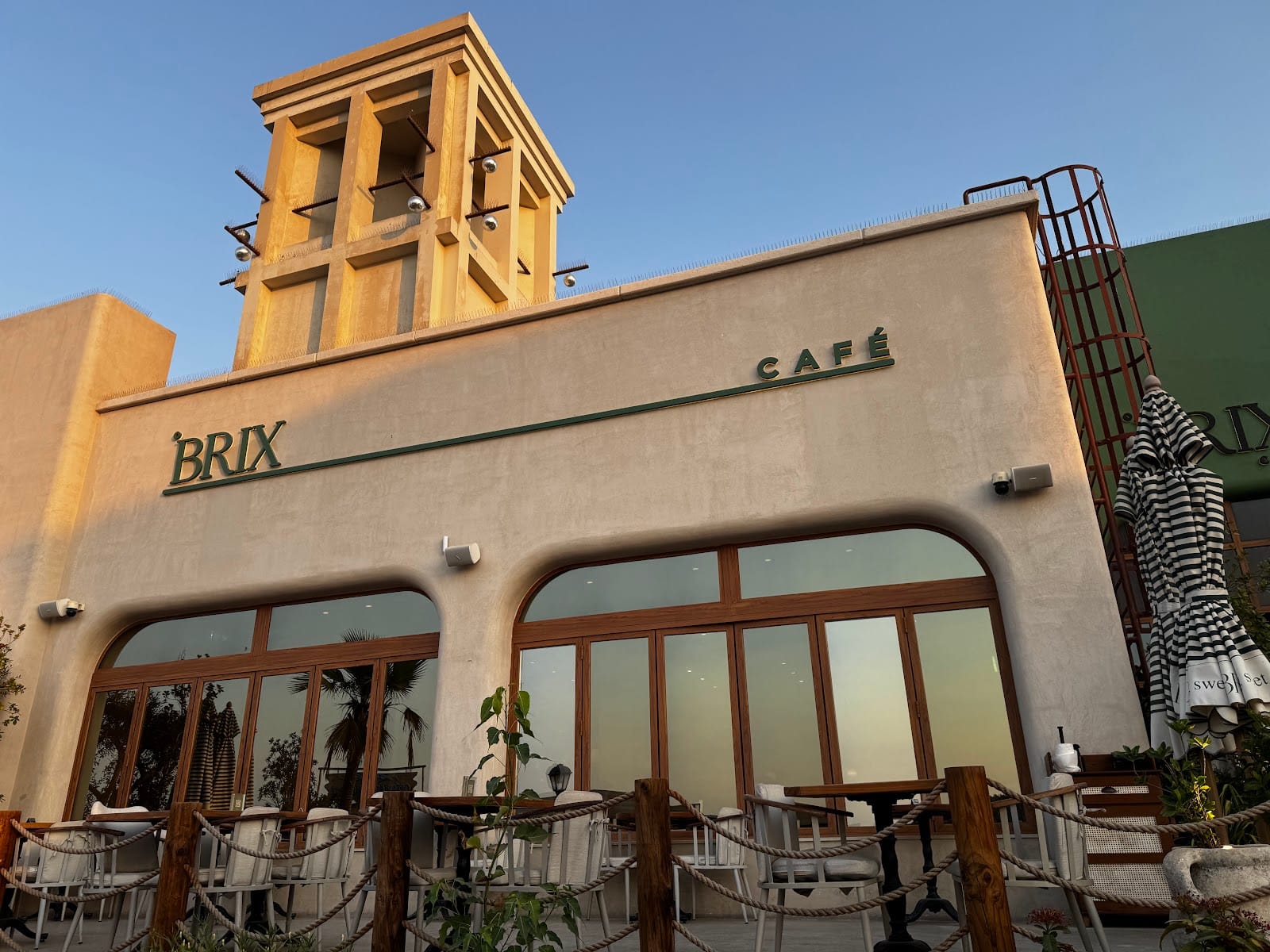 BRIX Café