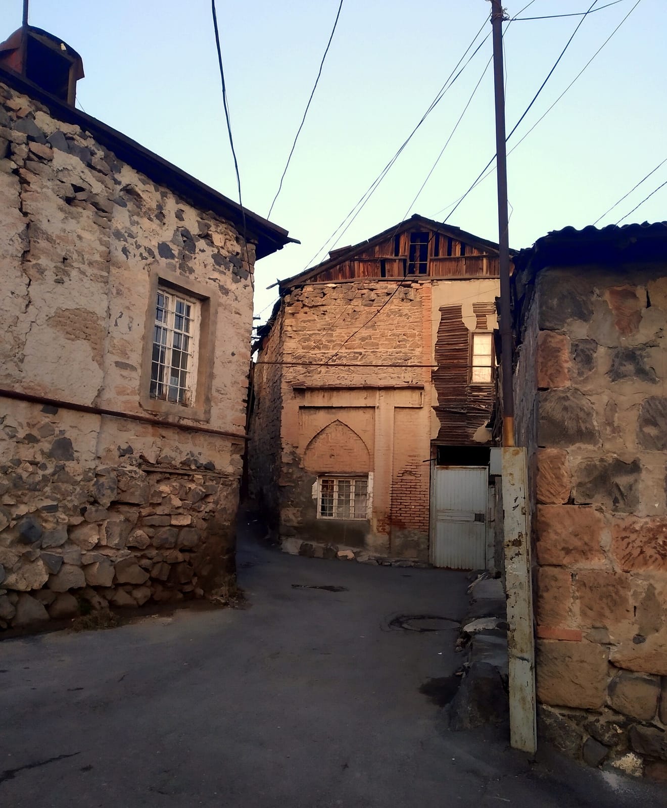 Kondi Hayat photo 5