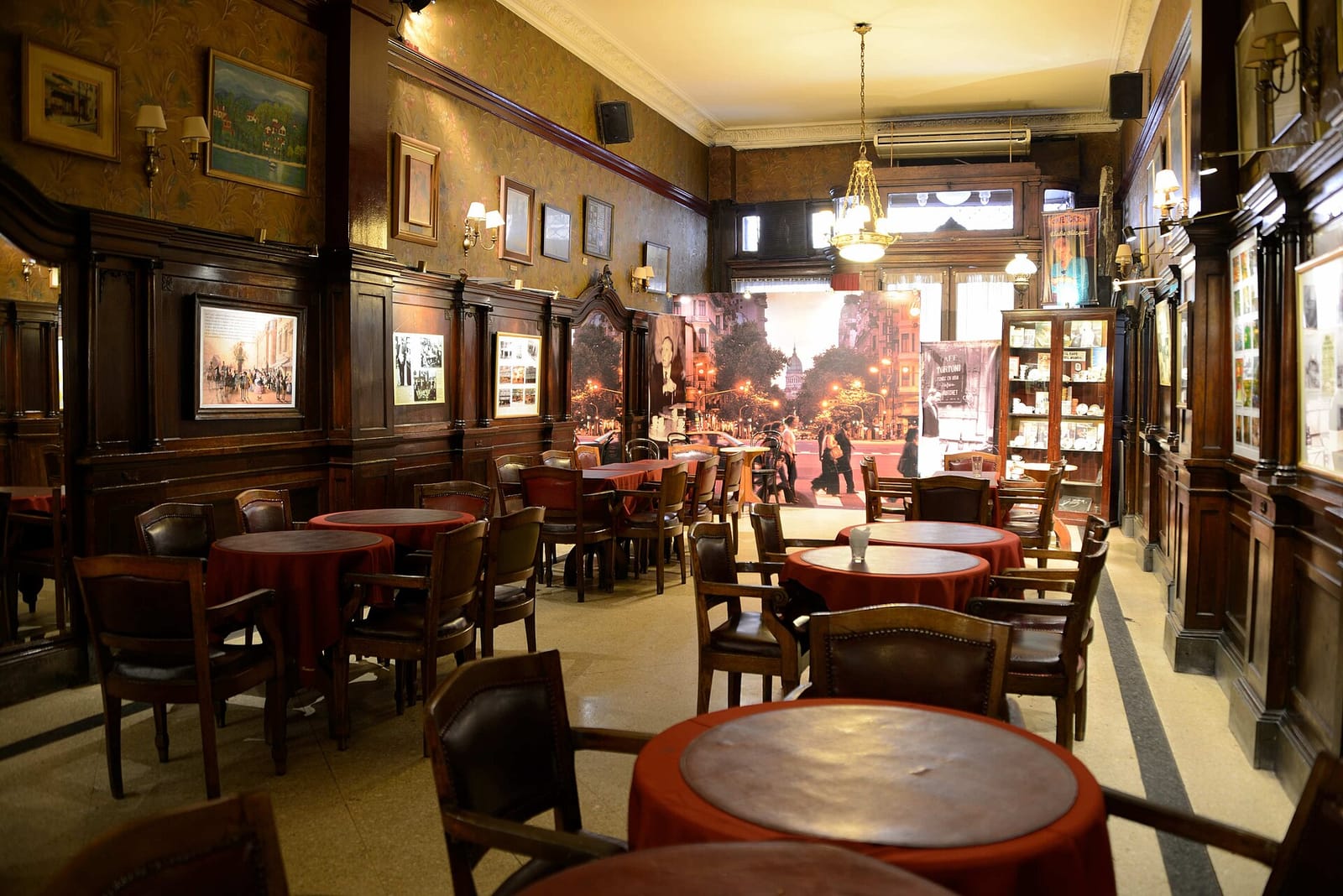 Café Tortoni photo 2