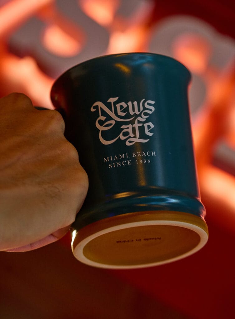 News Cafe photo 9