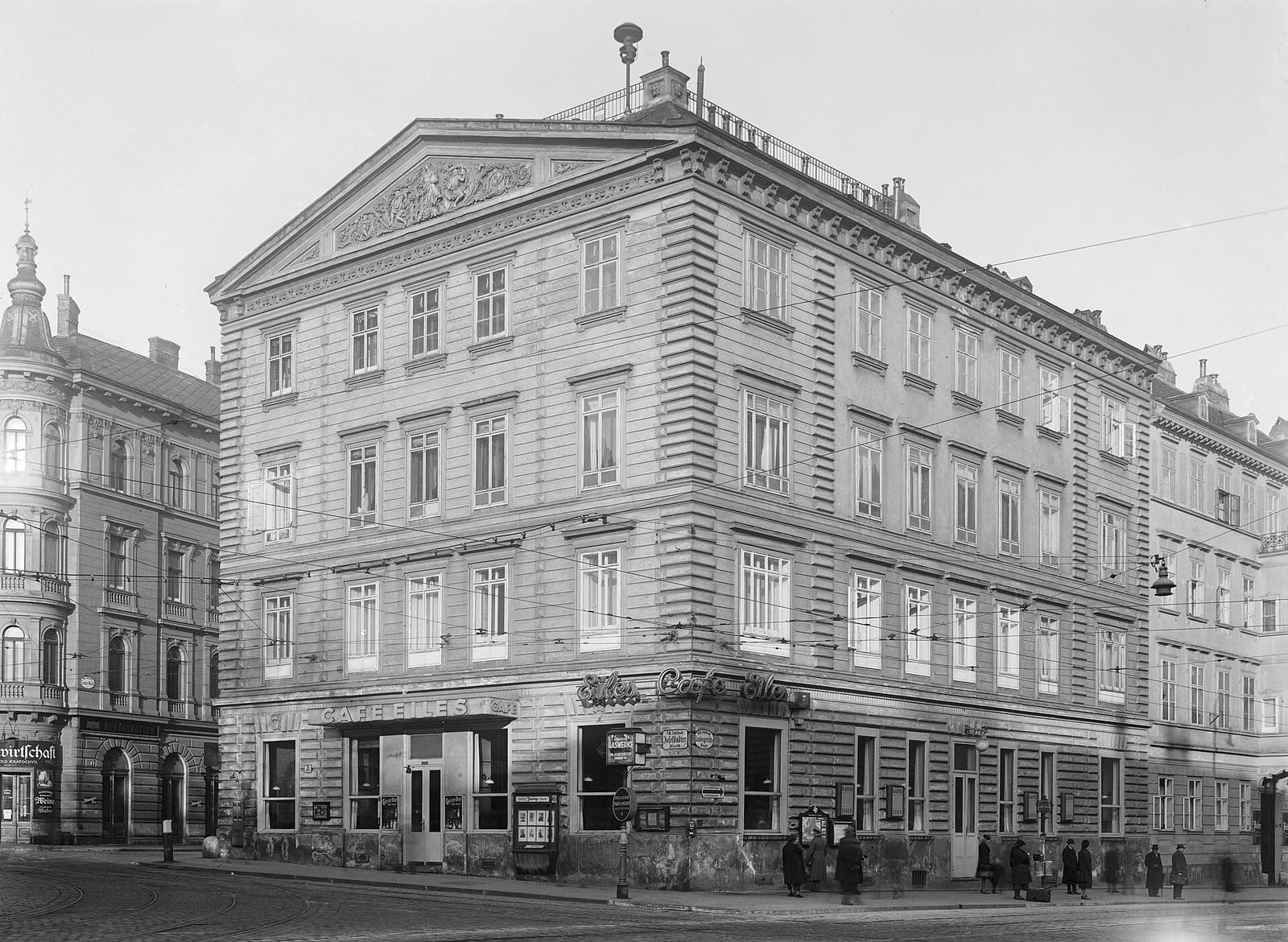 Café Eiles photo 4
