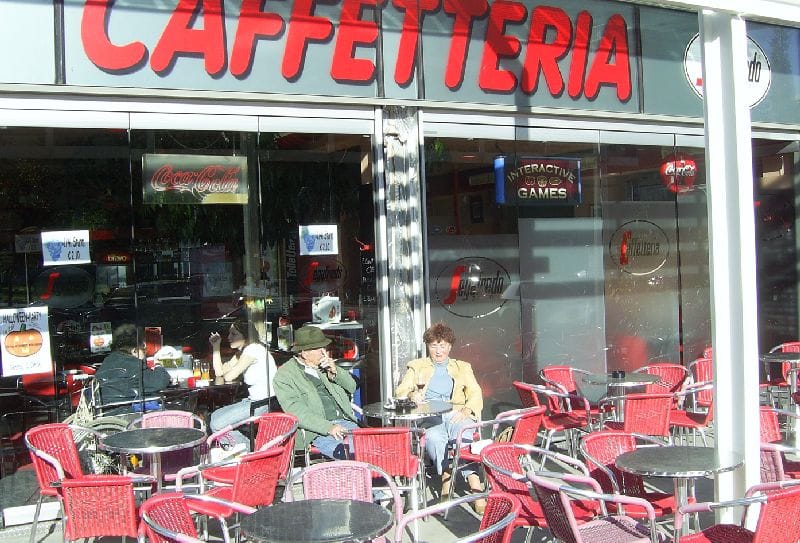 Caffetteria im Zentrum Thürnlhofstraße photo 2