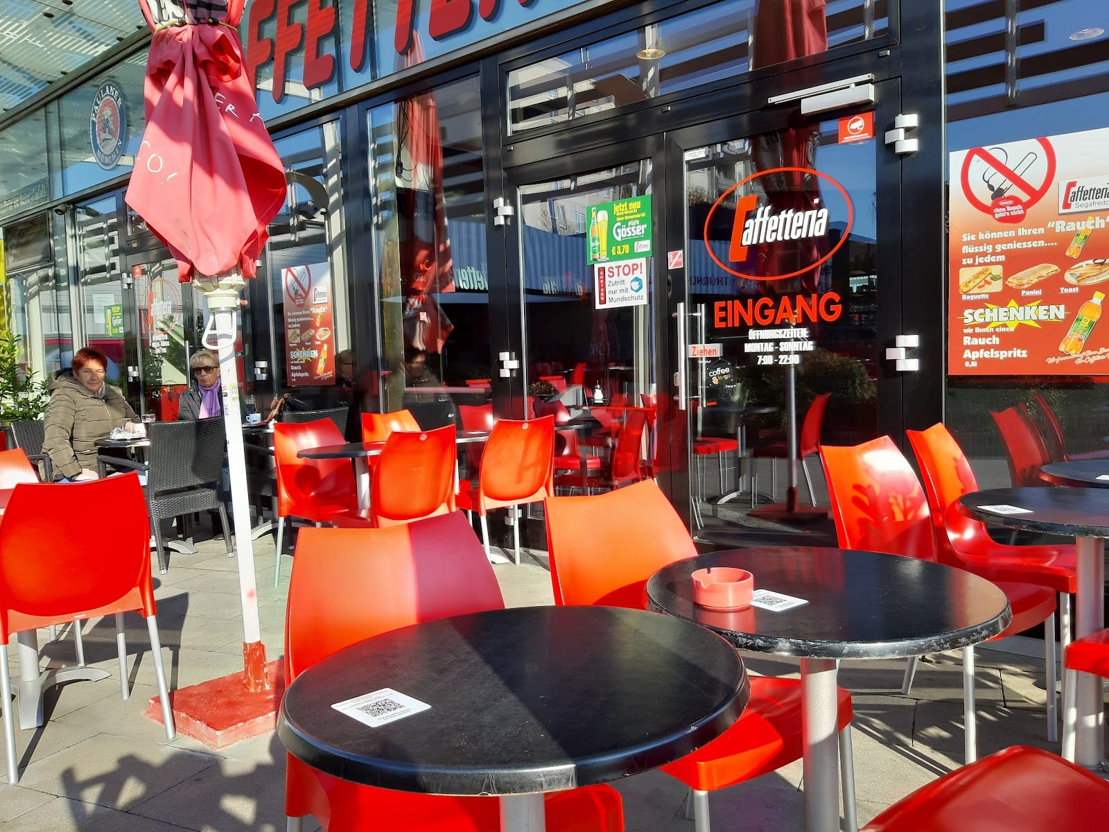 Caffetteria im Zentrum Thürnlhofstraße