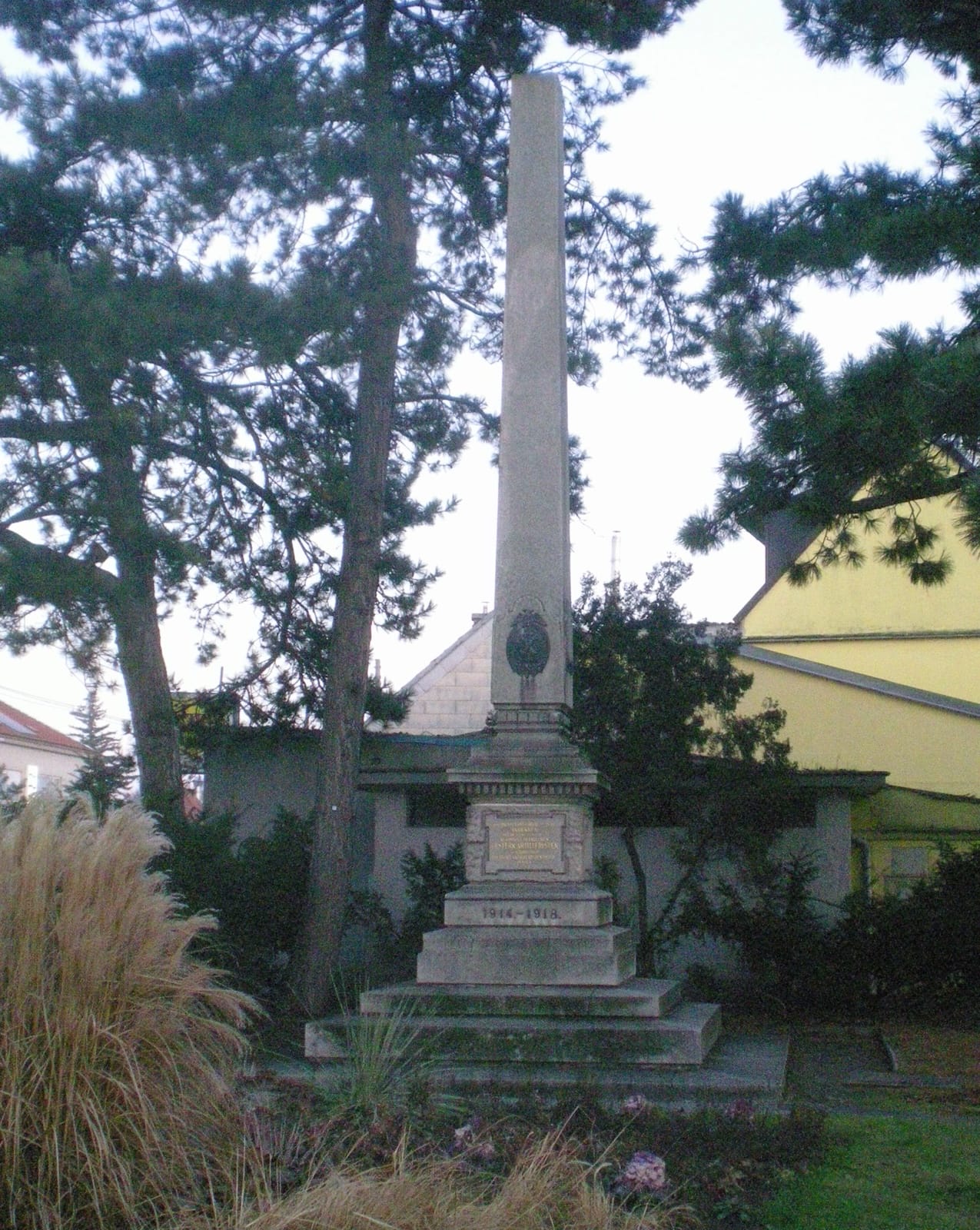 Hummel photo 3