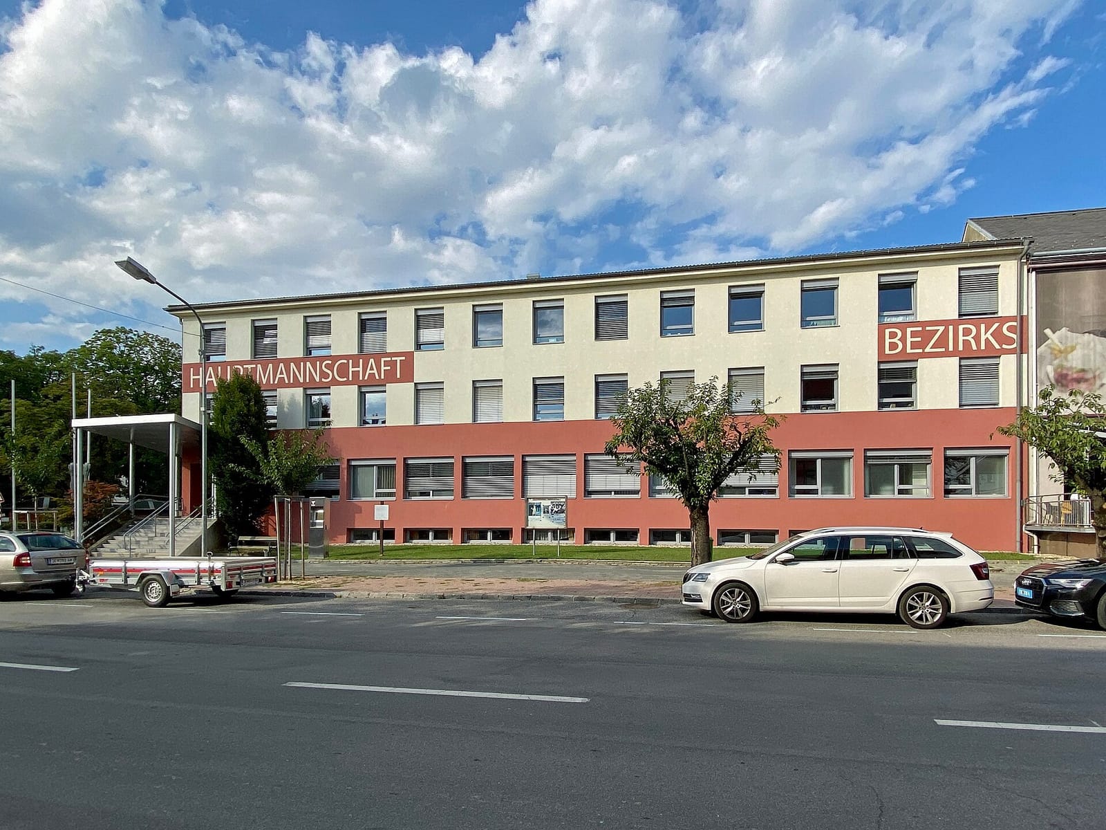 Gotthardt's BANK photo 2
