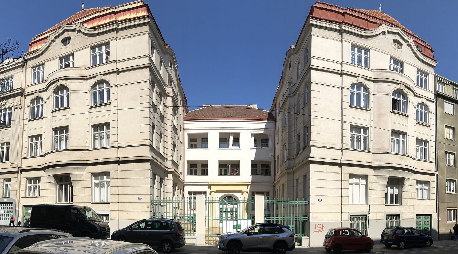 neunzehn photo 2