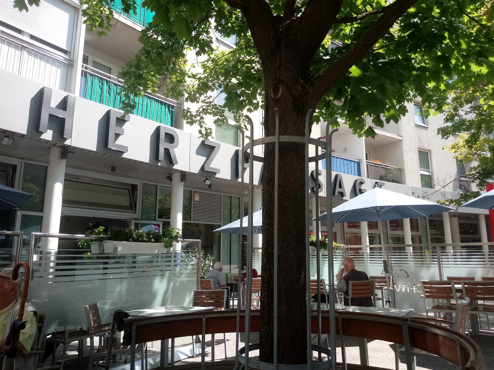 Cafe Schwarz