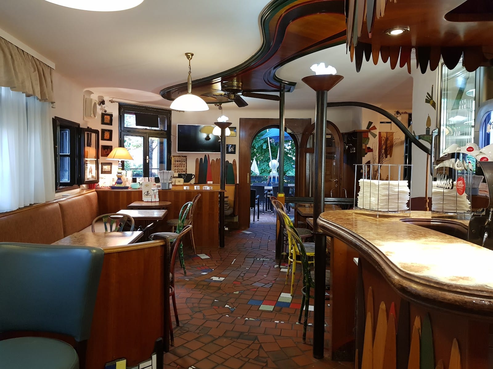 Terrassencafe im Hundertwasserhaus