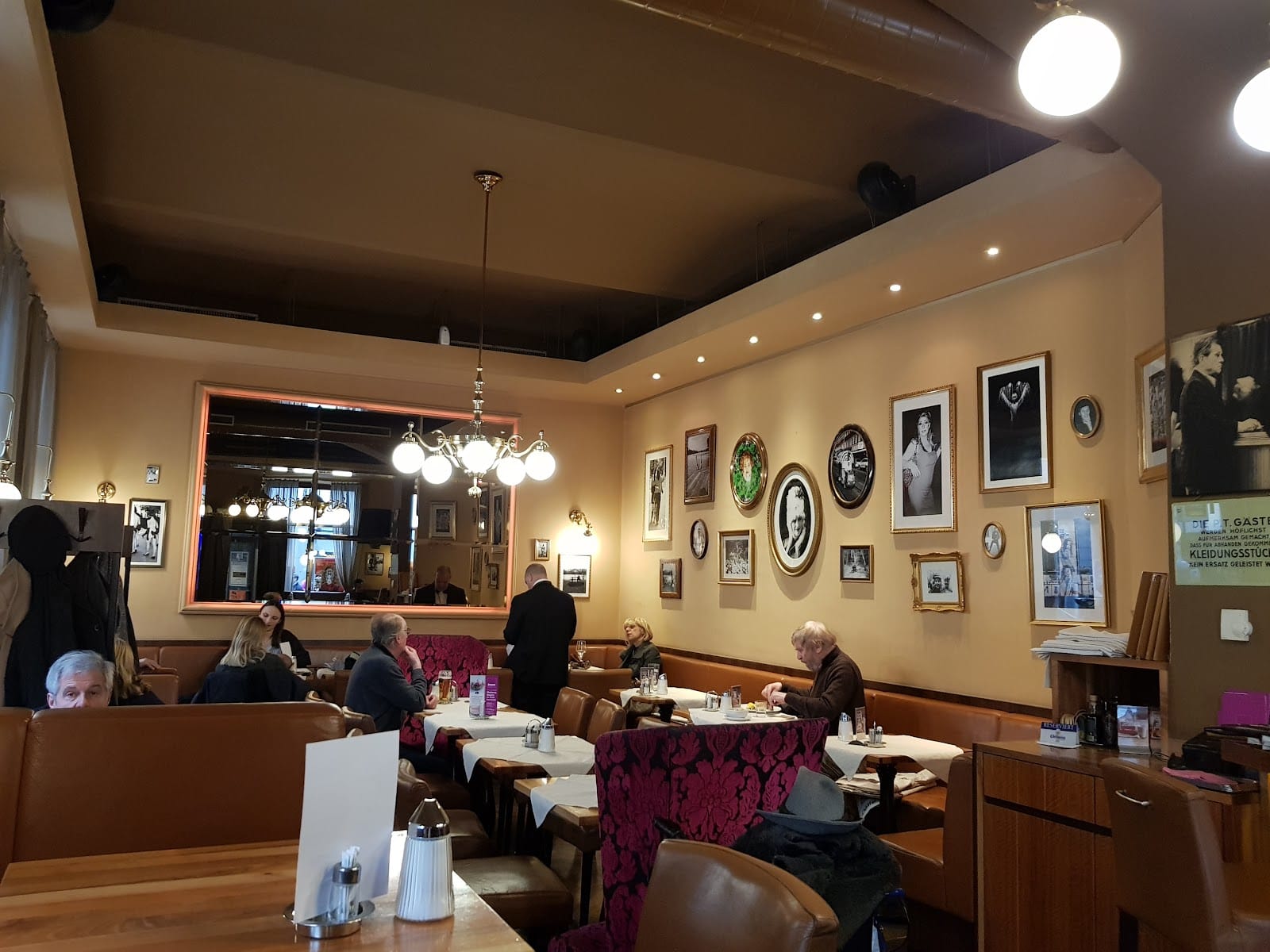 Cafe Hummel