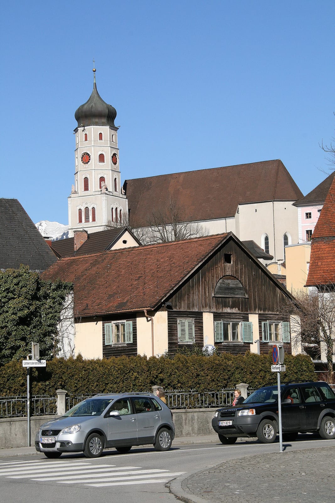 U1