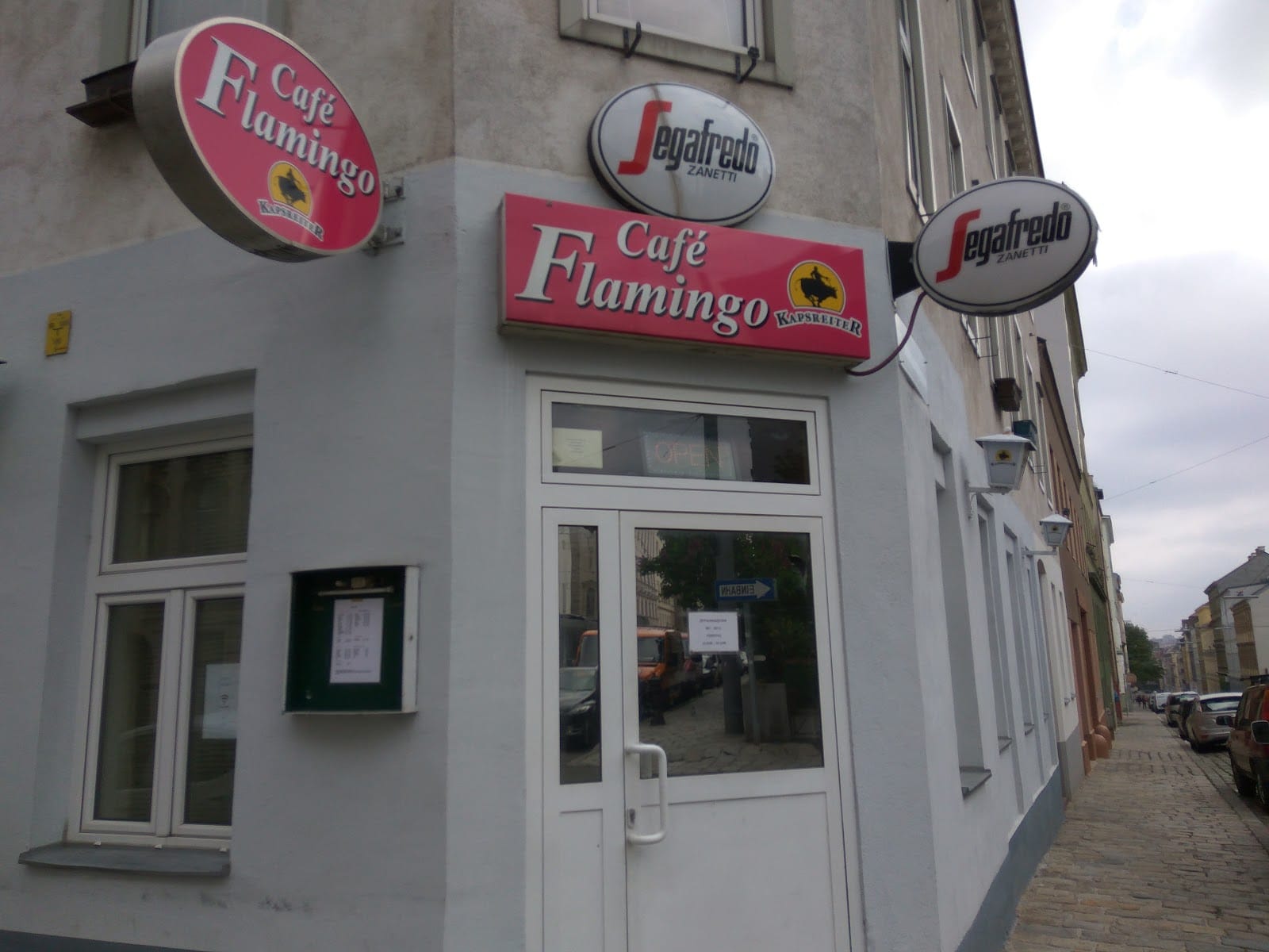 Cafe Flamingo