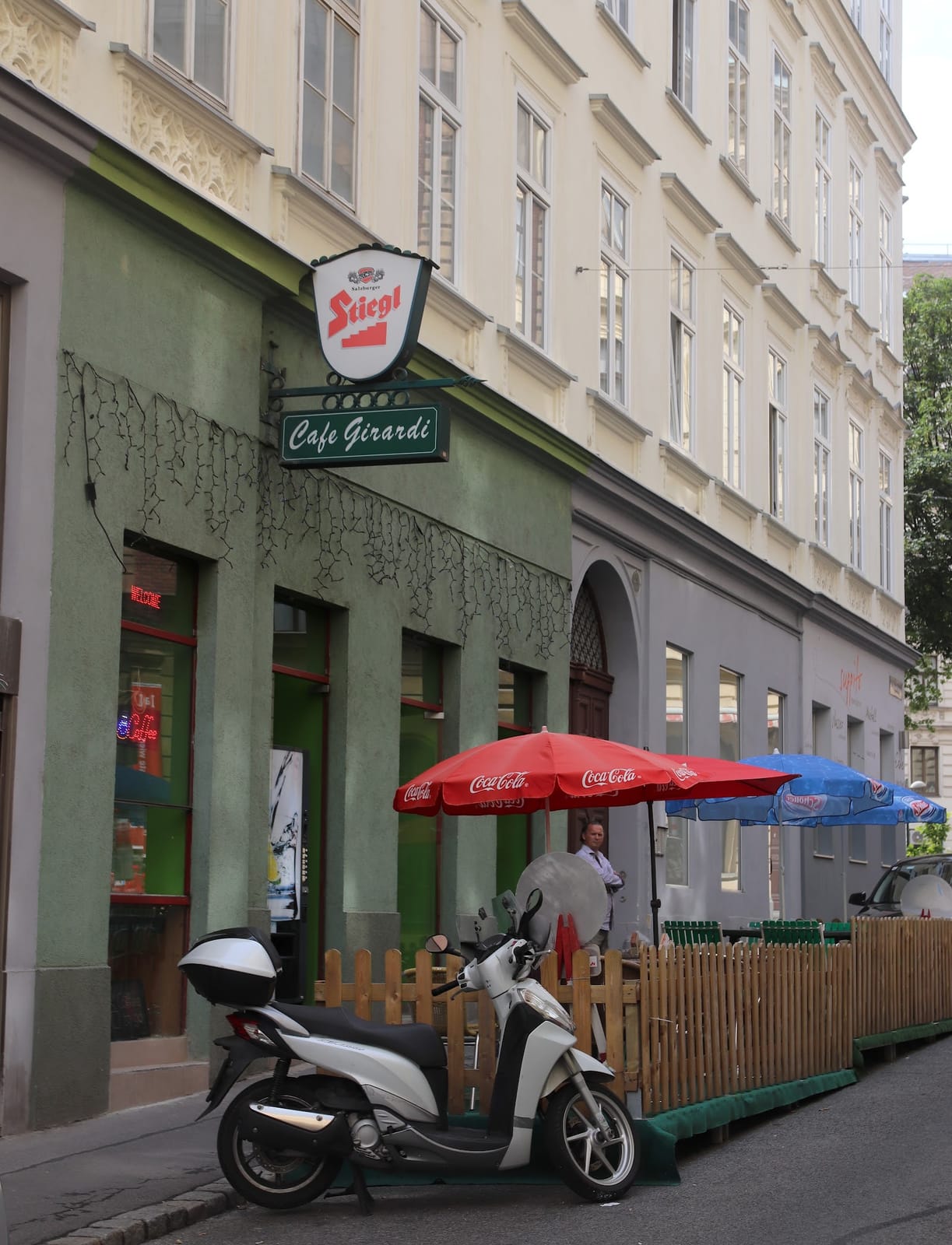 Cafe Girardi