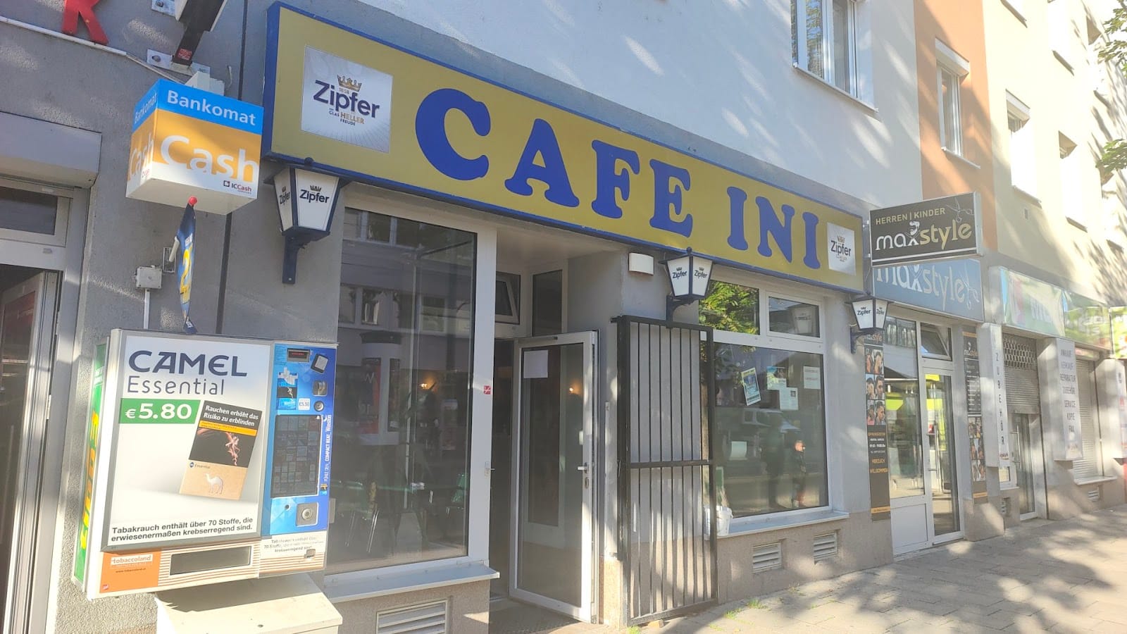 Cafe Ini