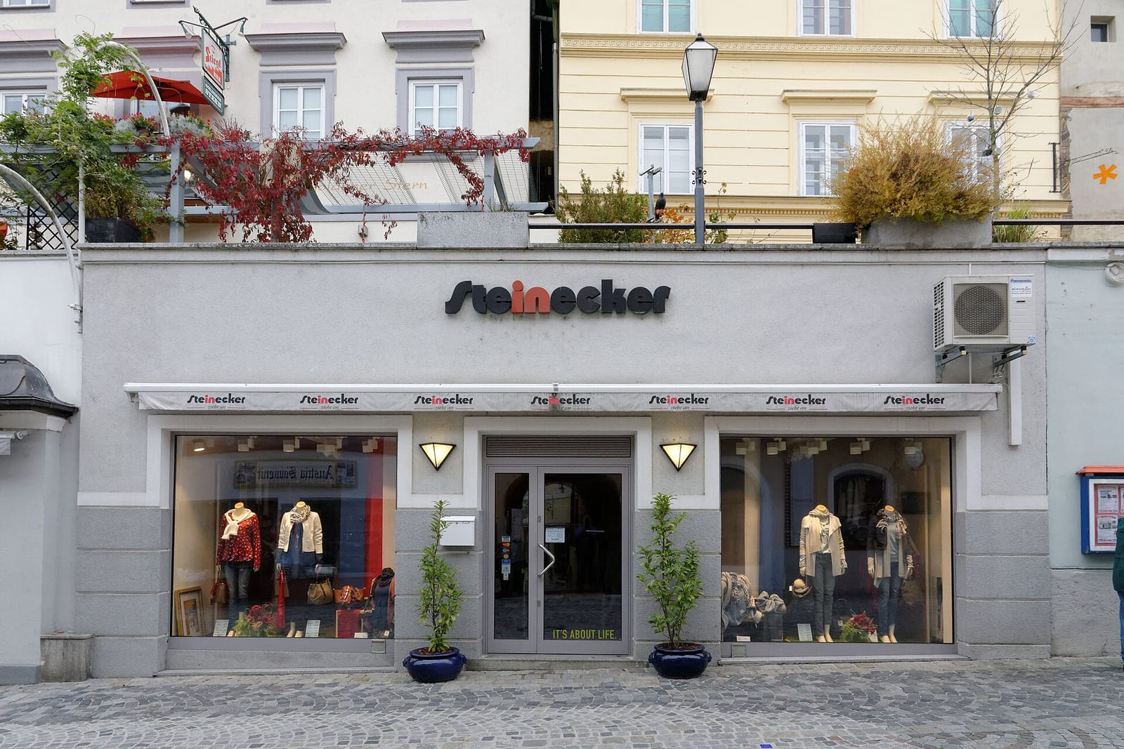 Cafe Konditorei Mistlbacher photo 4